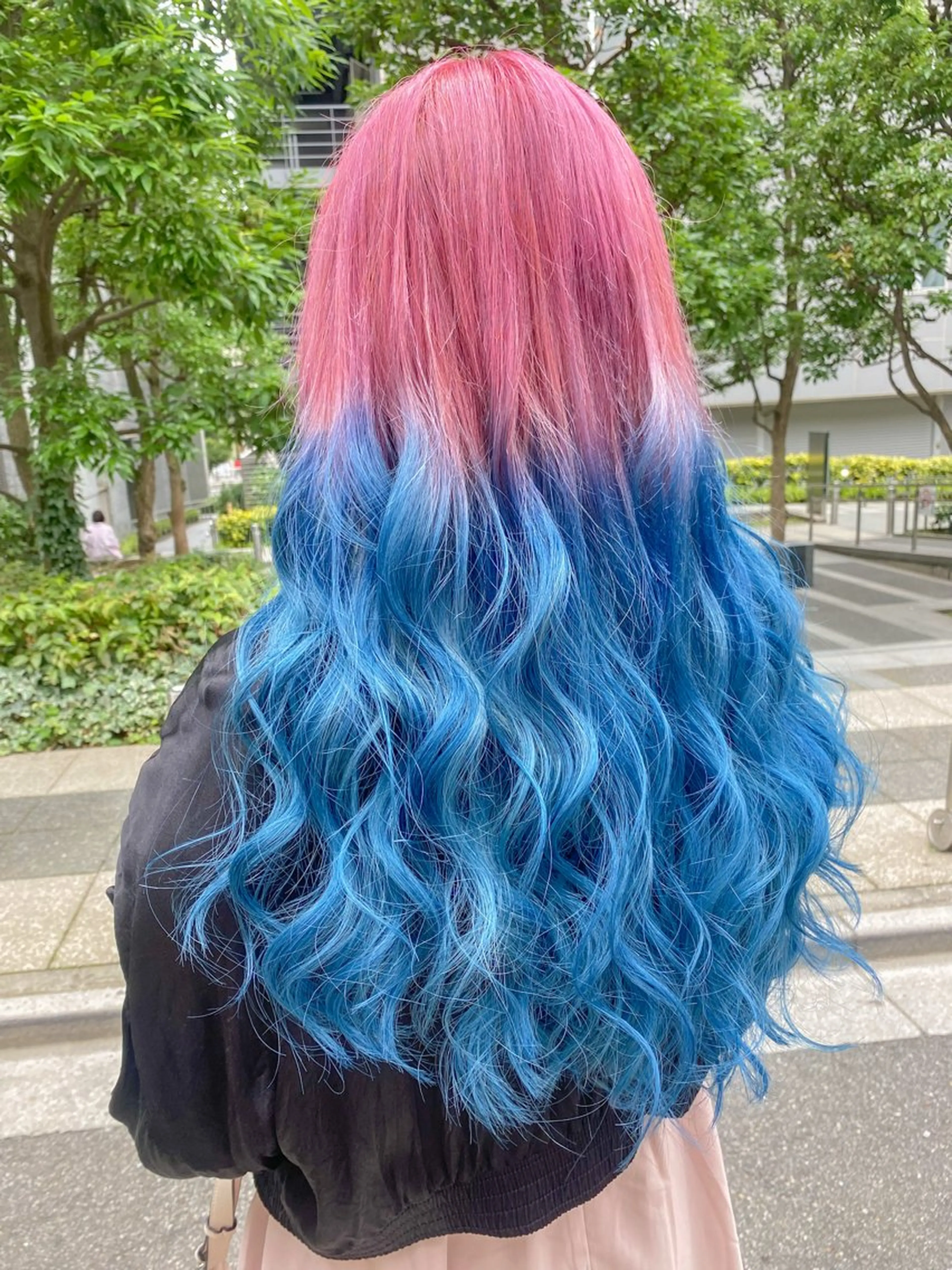 ロング カラー ベージュカラー 黒髪 ブルーカラー ブルーブラック デザインカラー ヘアカラー Chérie所属・Chérie 渋谷/カラーサロンのヘアスタイル