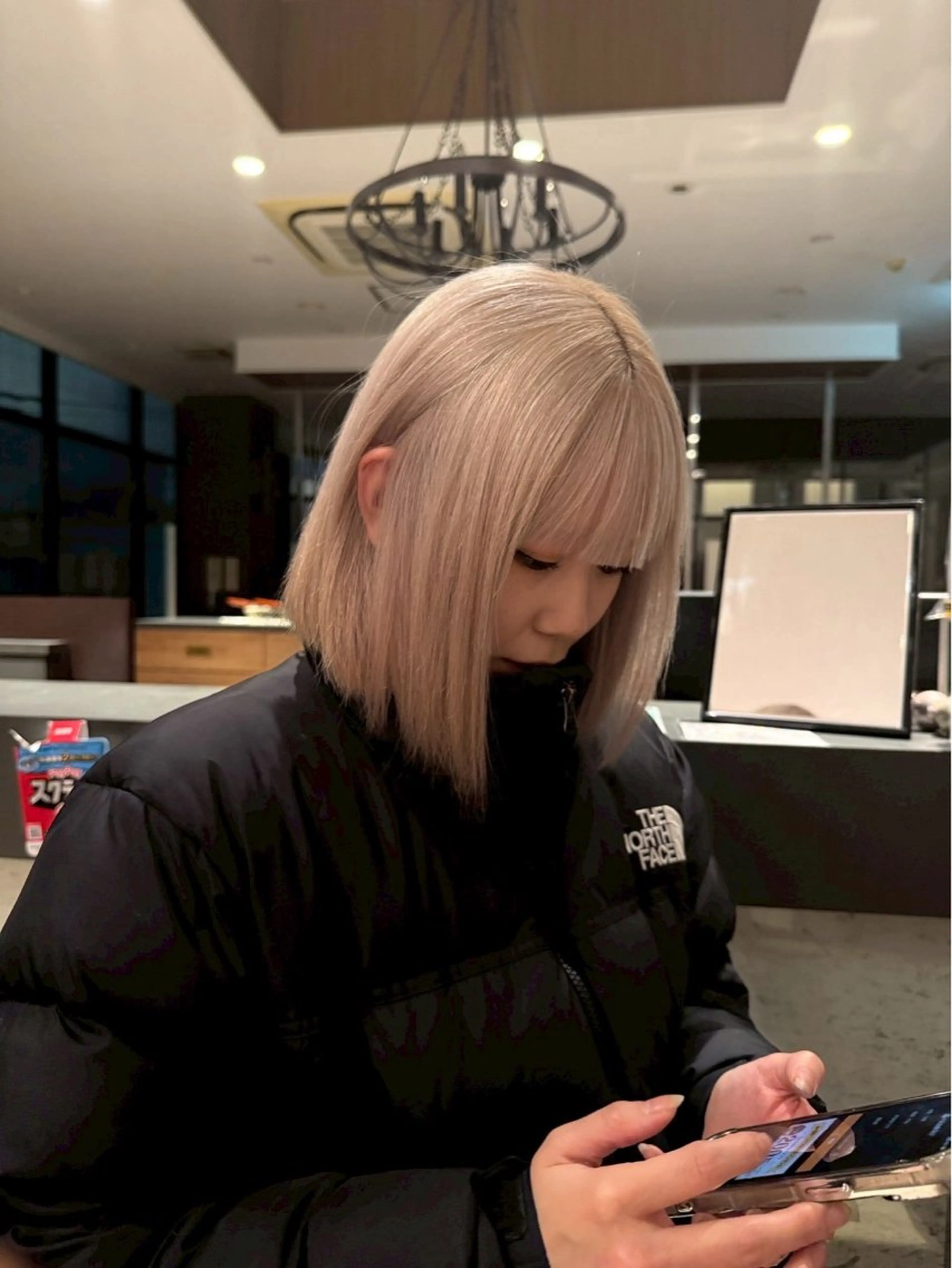 ショート えり 堀江/ボブ /艶髪/レイヤーのヘアスタイル