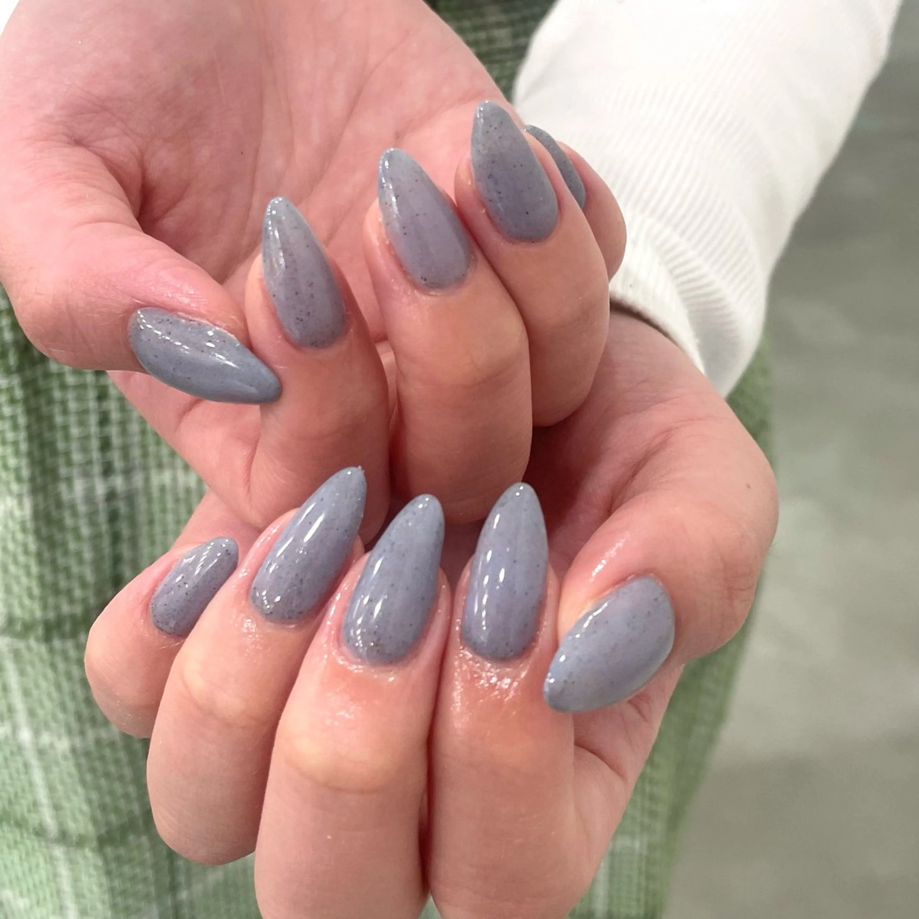 ネイル ゴールド ラメ(グリッター) ロングネイル ハンドネイル 🤍One MISAKI🤍のネイルデザイン