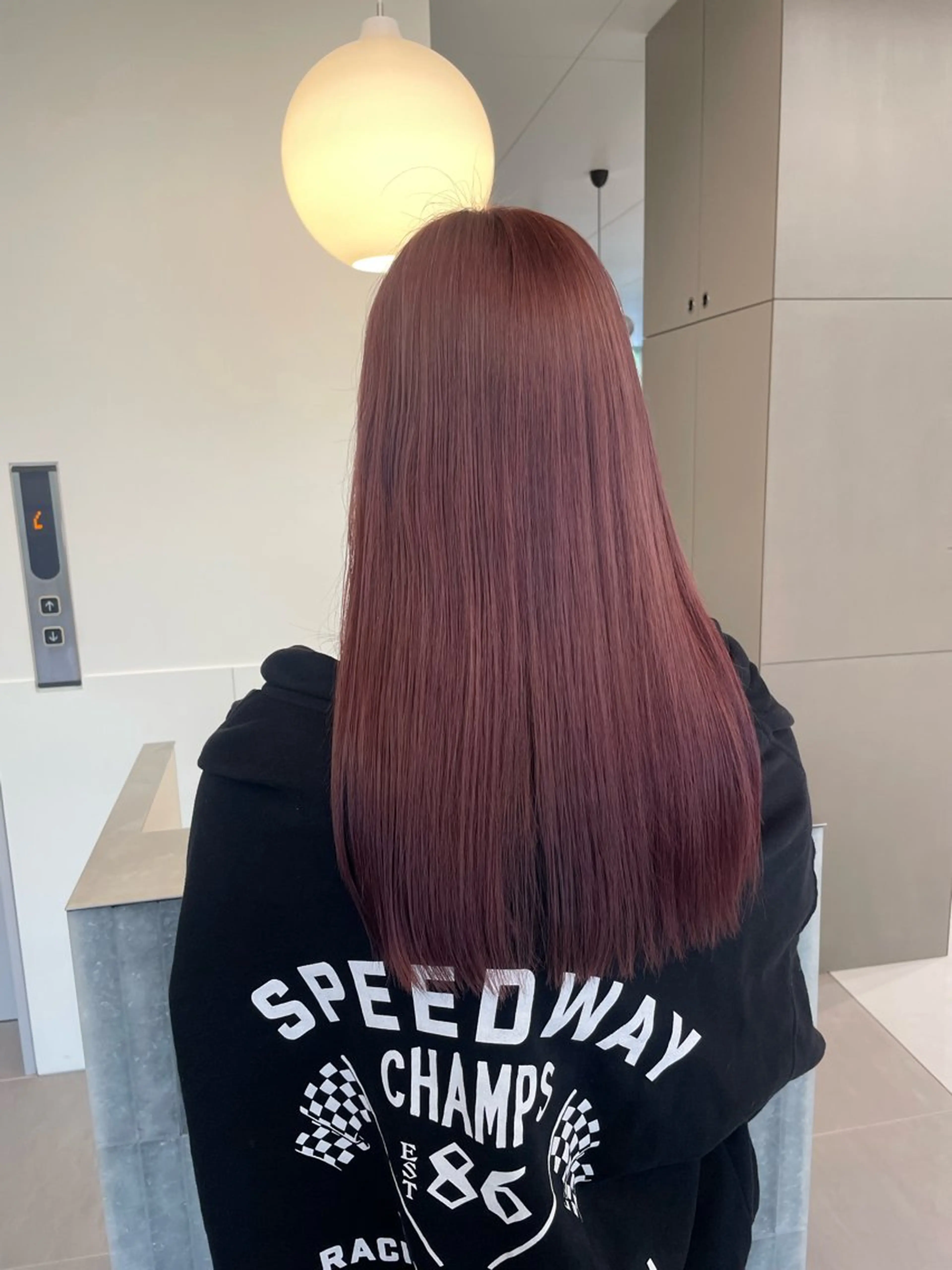 ロング カラー ベージュカラー ブリーチ 透明感カラー ダブルカラー ハイトーンカラー ヘアカラー トリートメント ブリーチ/レイヤー 🌻Mutsumiのヘアスタイル