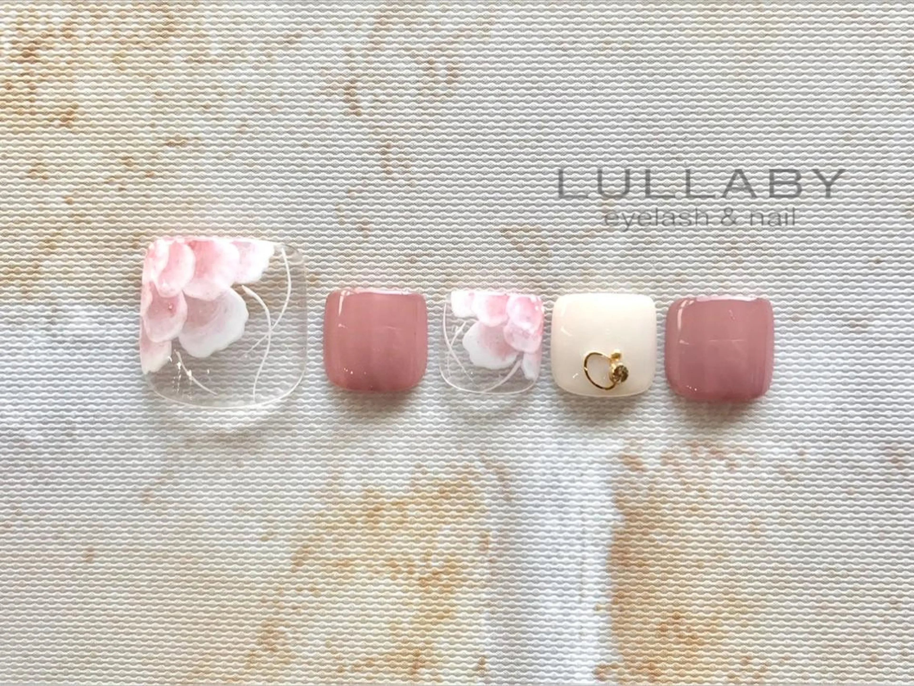 ネイル LULLABY  三軒茶屋店のネイルデザイン