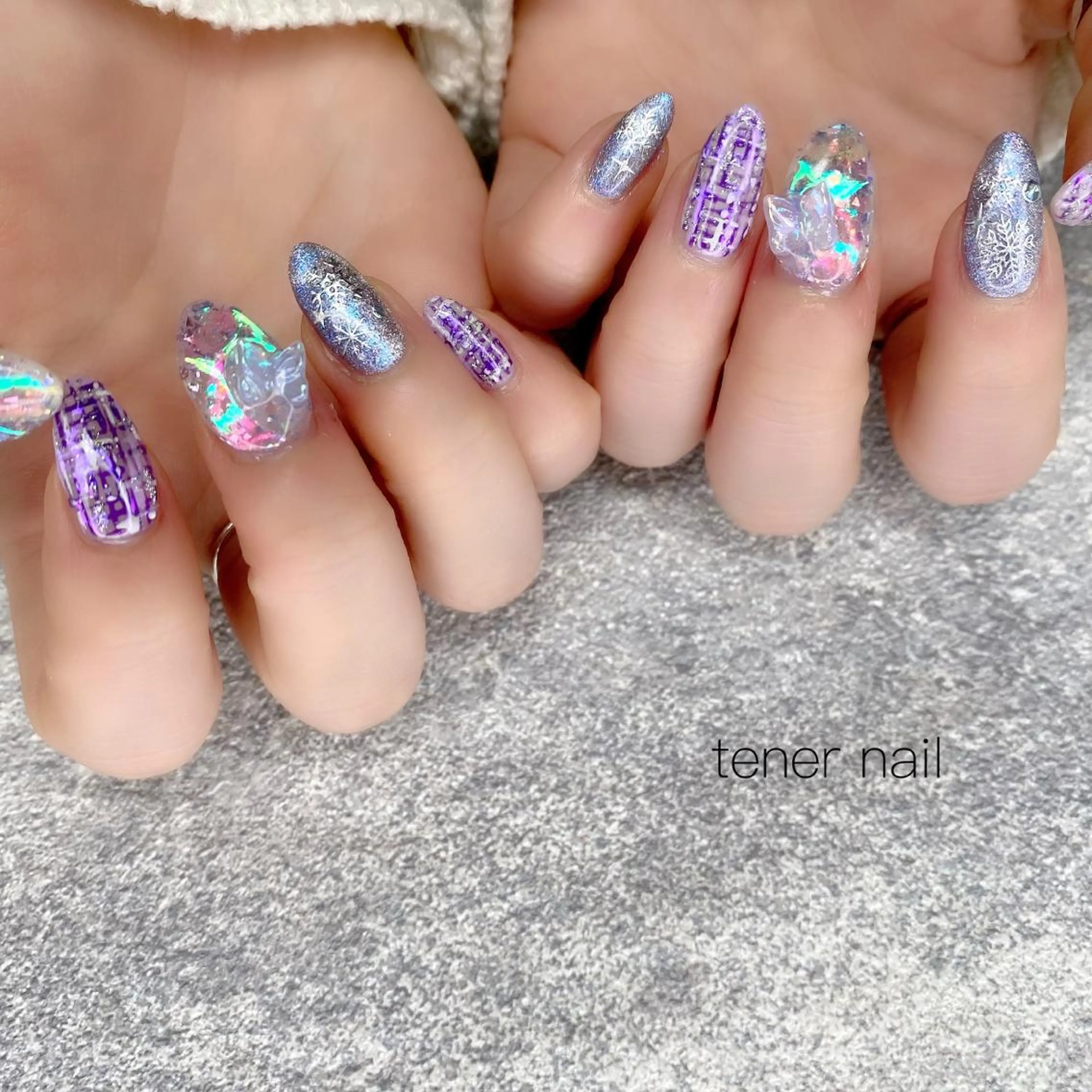 ネイル 氷ネイル・うるうるネイル キラキラネイル ツイードネイル tener  nail  テネルネイル所属・テネルネイル tener nailのネイルデザイン