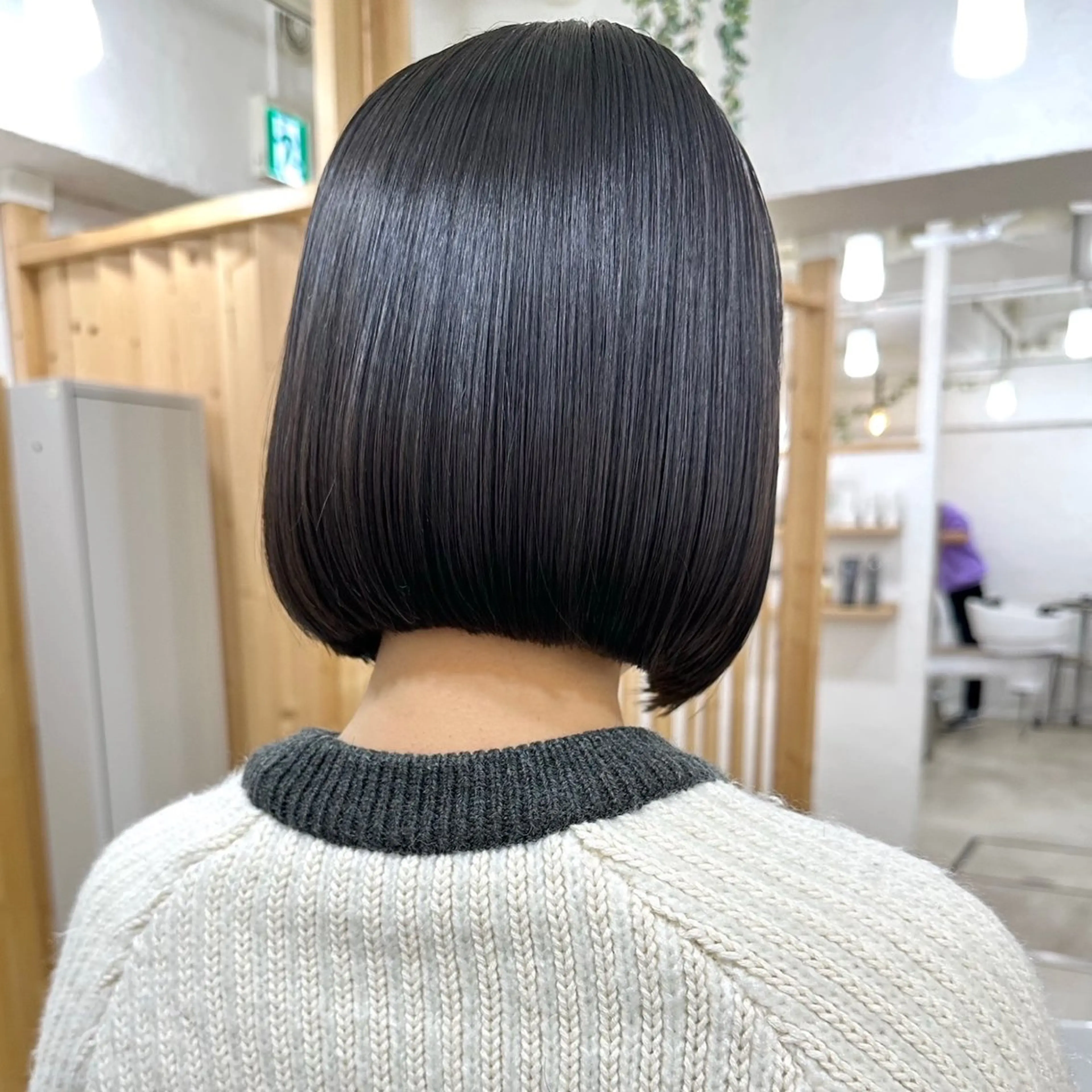 ショート 切りっぱなしボブ 前下がりボブ ボブ ウルフカット 銀座No.1髪質改善 縮毛矯正/本木のヘアスタイル