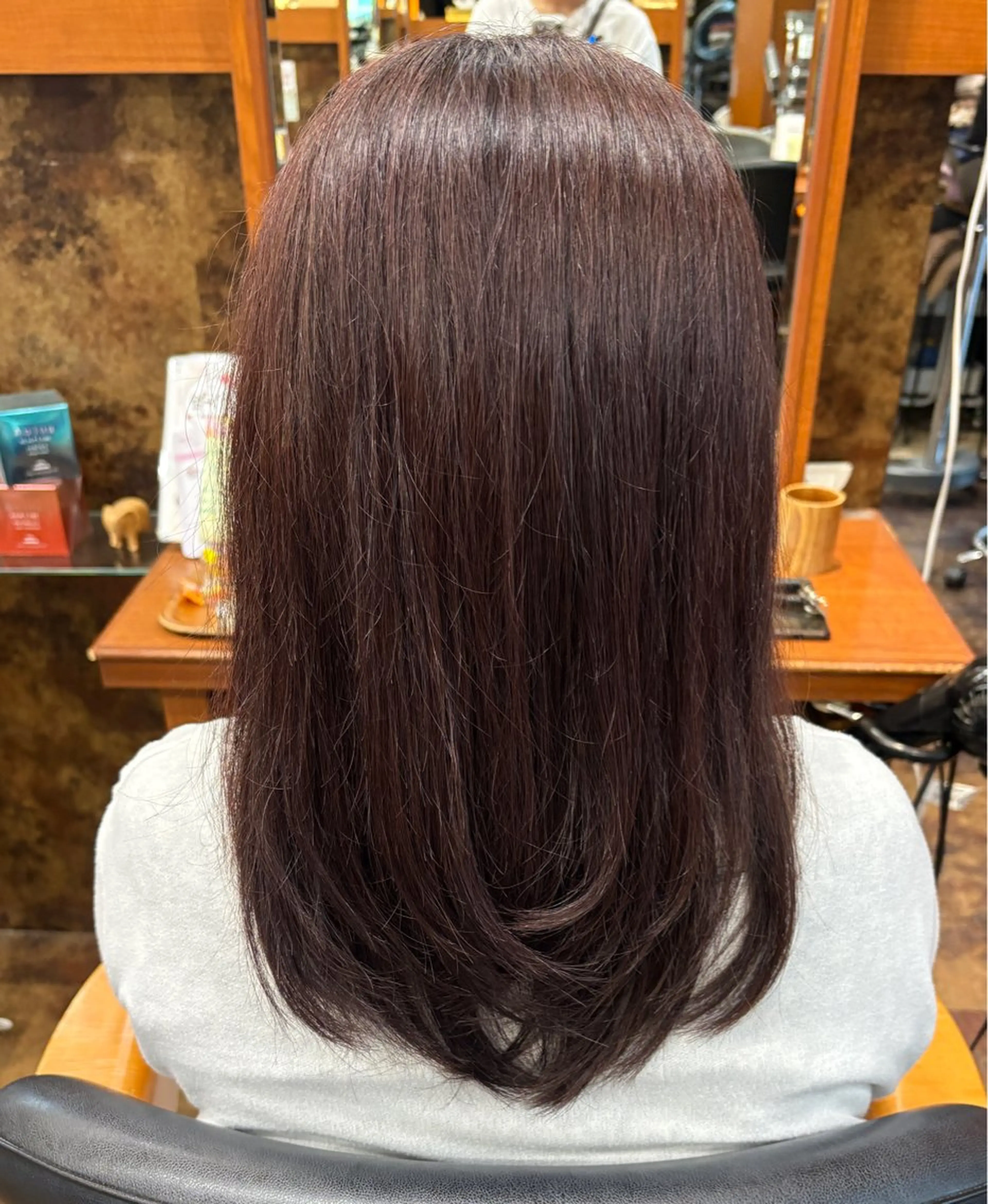 ミディアム カラー 落合 ちりのヘアスタイル