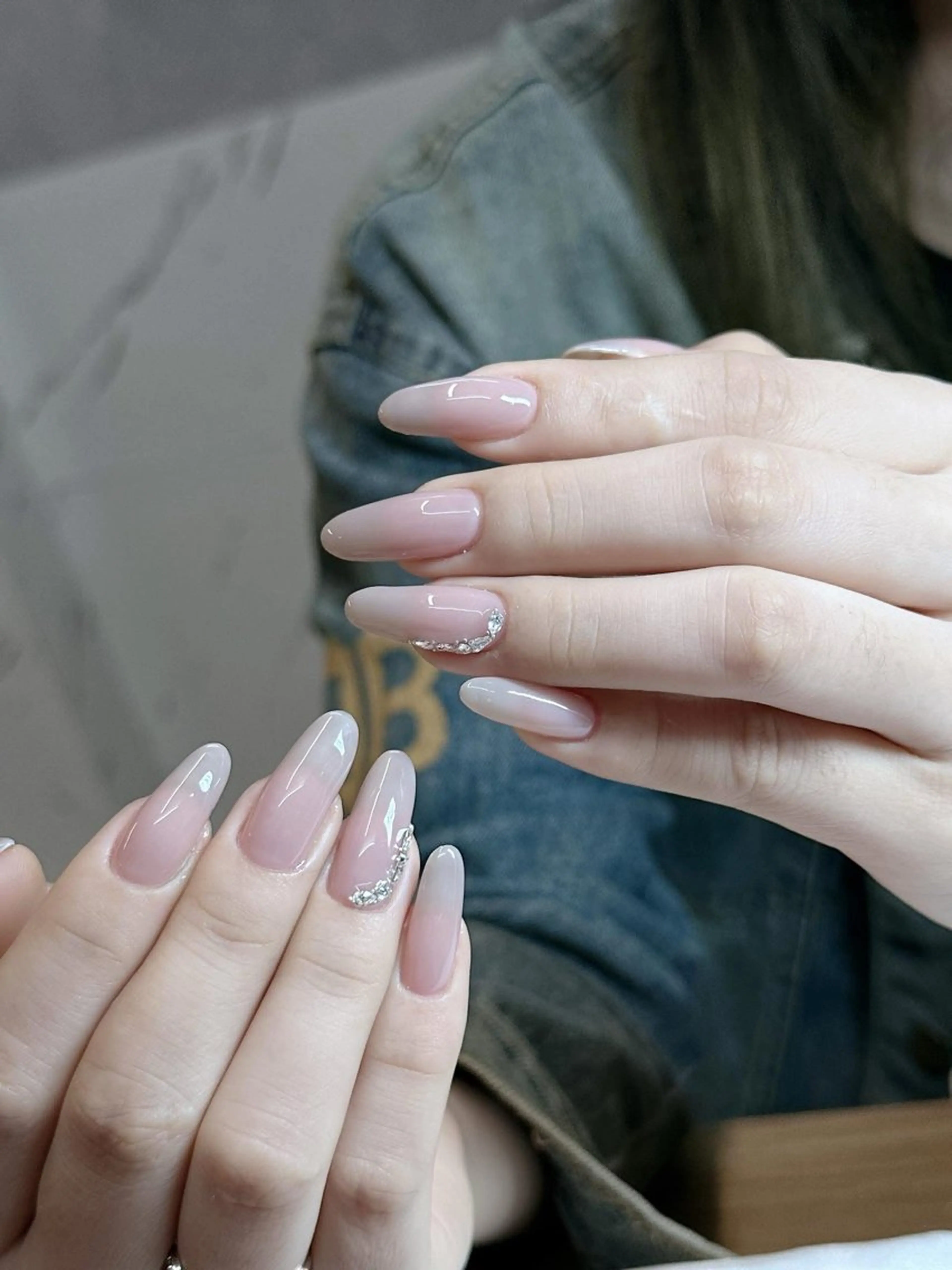 ネイル チークネイル フレンチネイル グラデーション キラキラネイル 韓国ネイル ハンドネイル Minette nailHuongのネイルデザイン