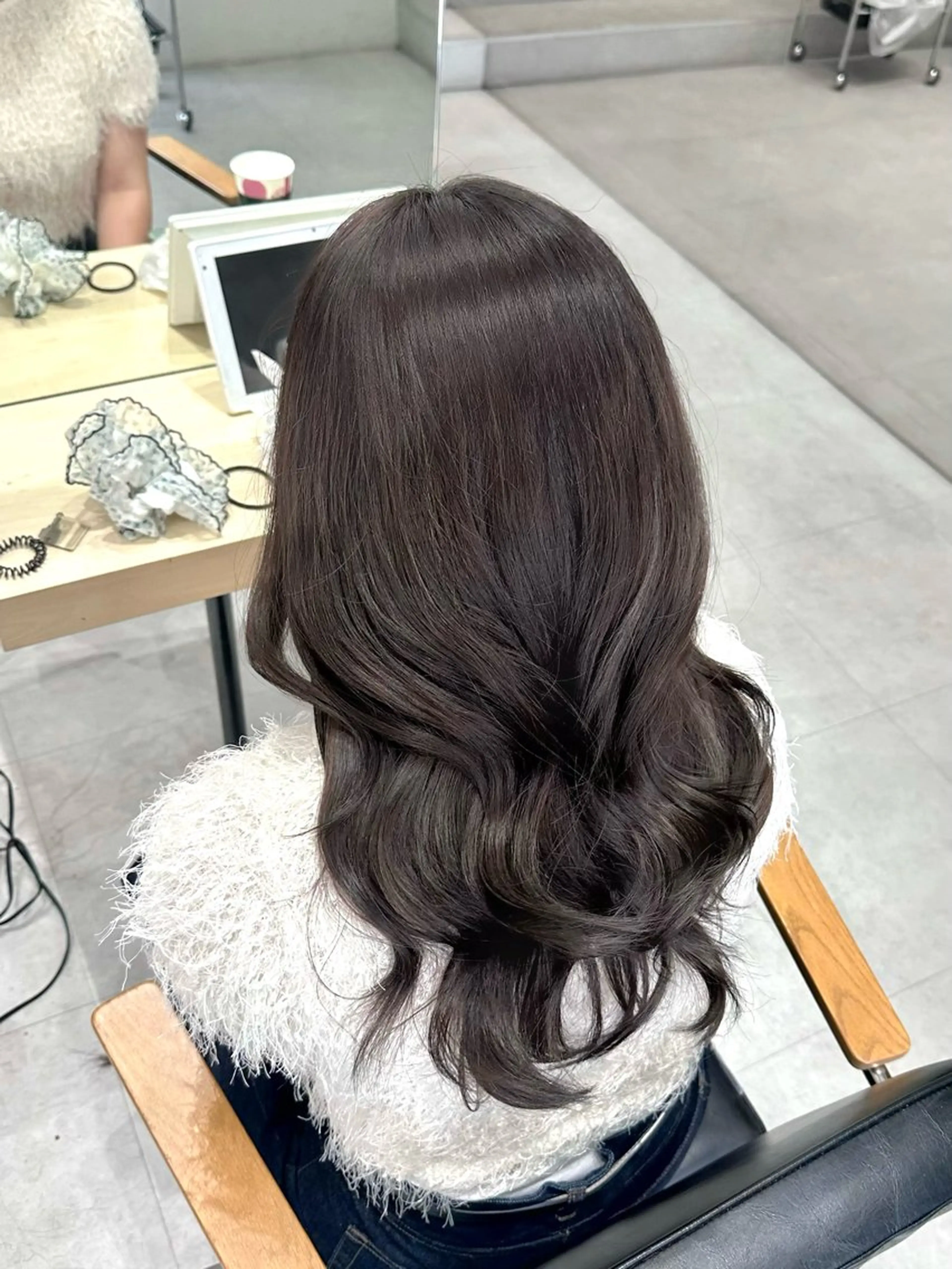 ロング カラー アッシュ アッシュブラウン ブラウンカラー Rei /透明感×韓国ヘアのヘアスタイル