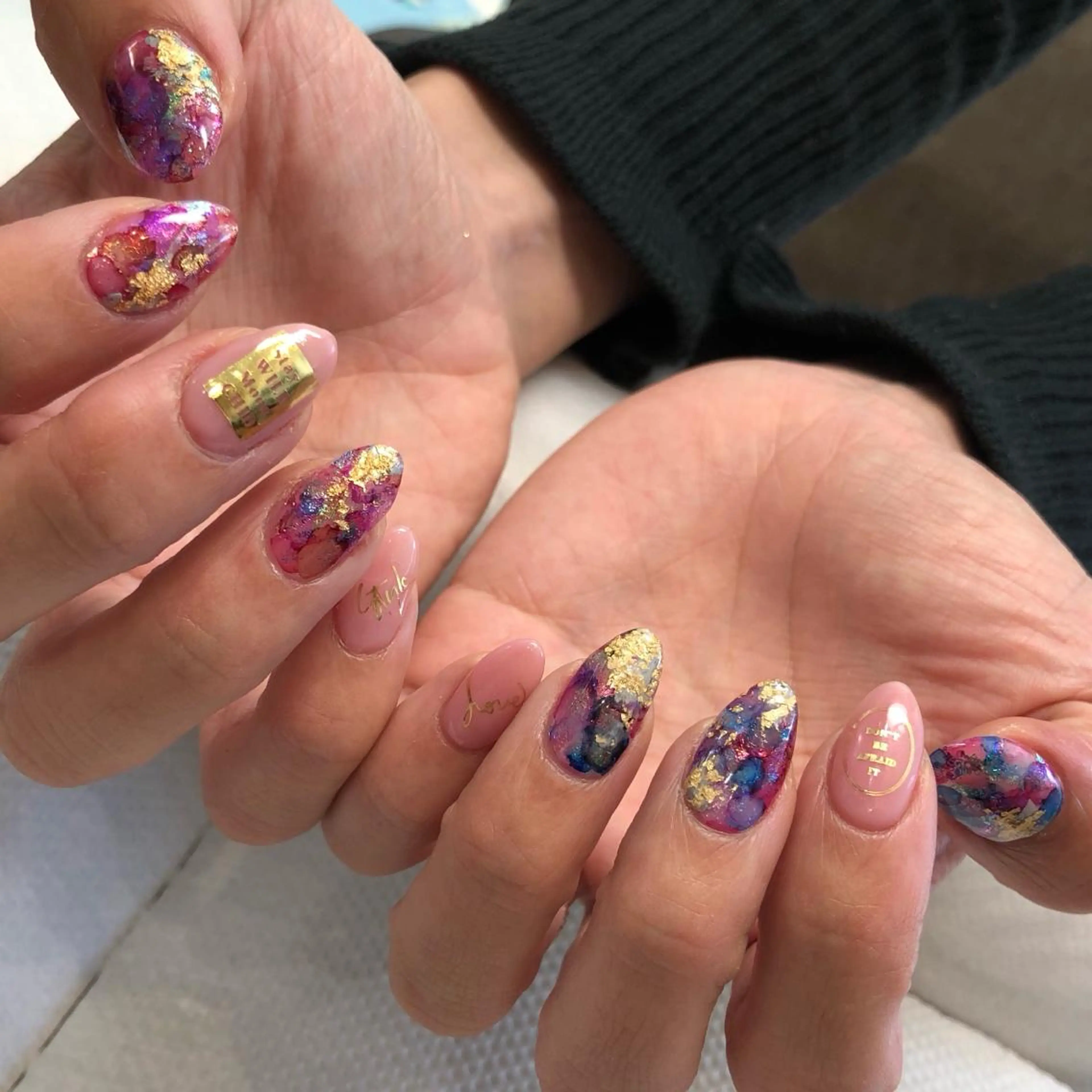 ネイル キラキラネイル ハンドネイル nailroom- KANOAのネイルデザイン