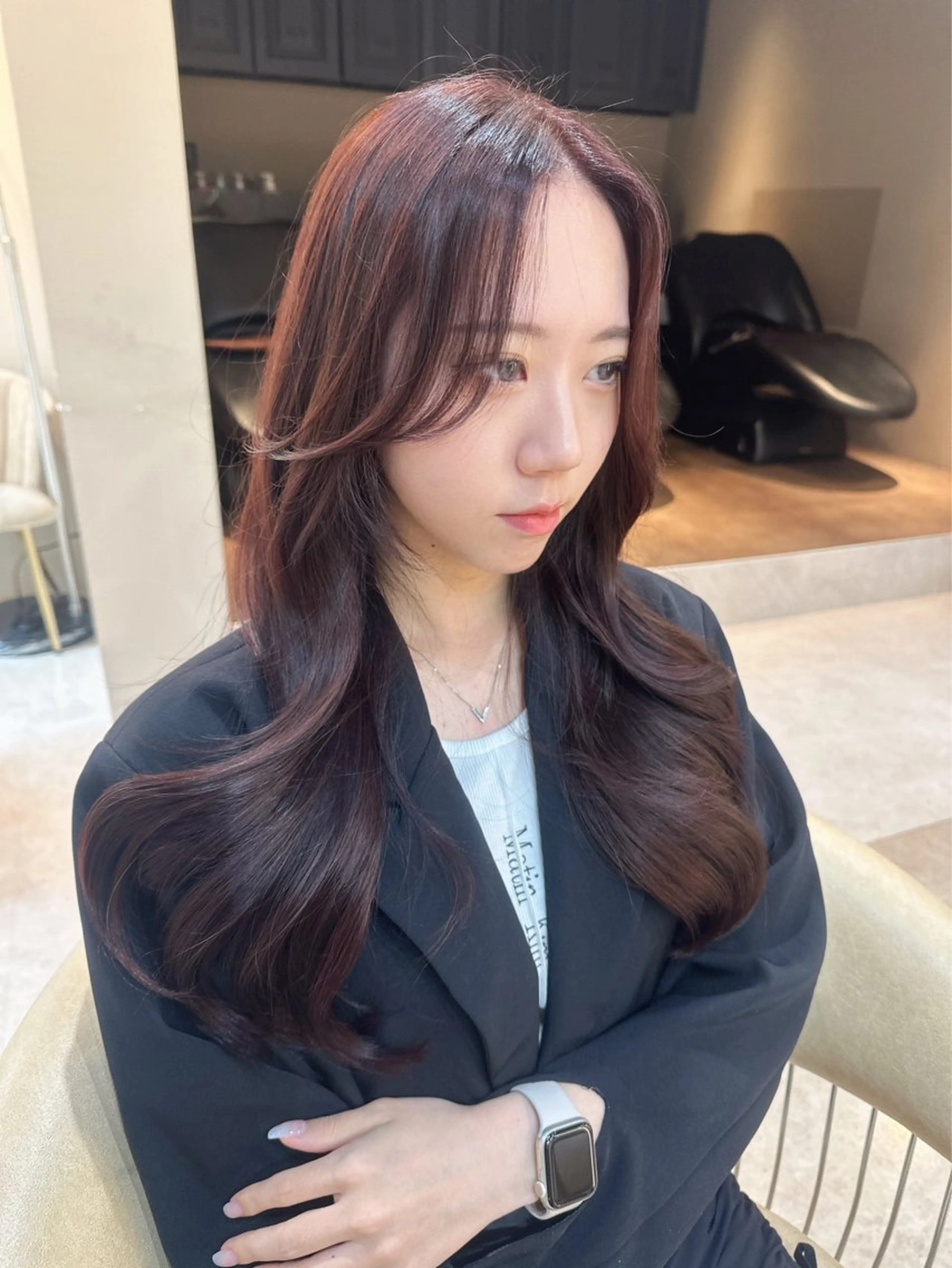 ロング カラー カット ヘアカラー トリートメント Akane レイヤー/艶カラーのヘアスタイル