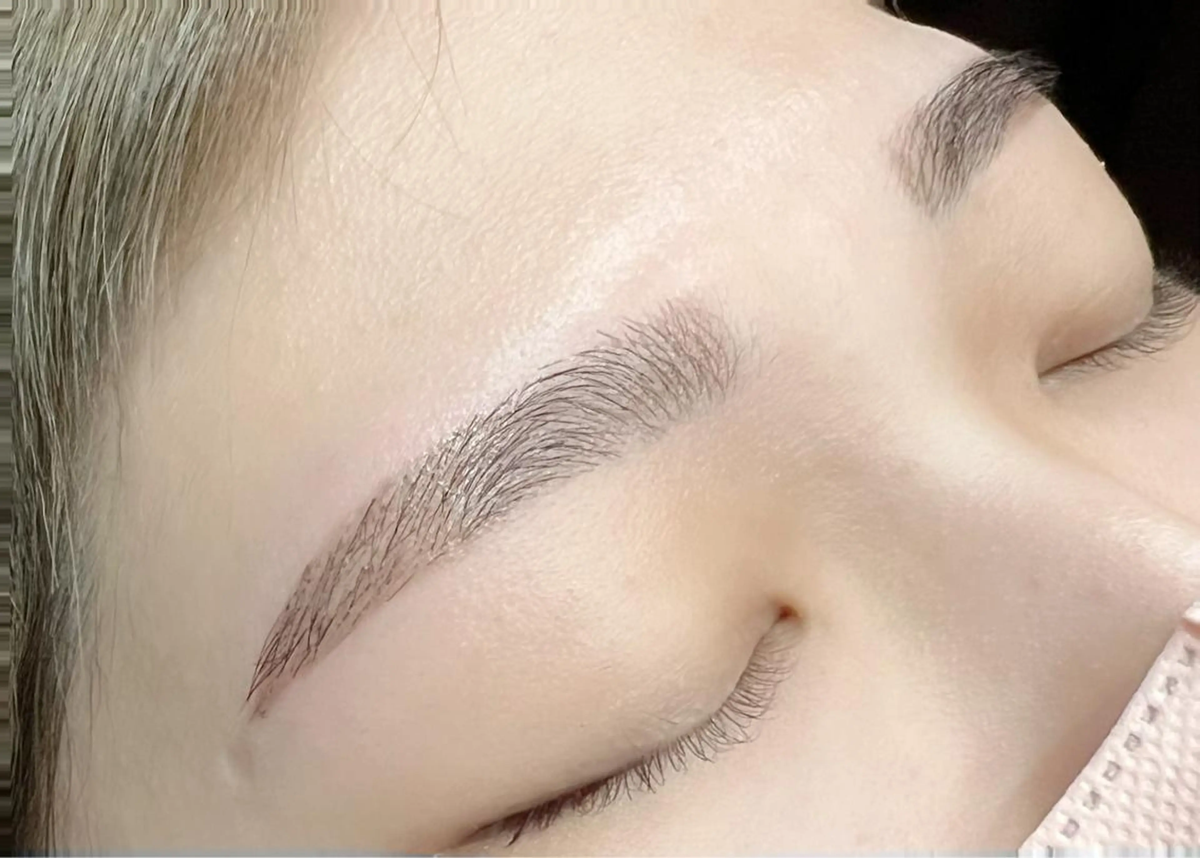 アイブロウ B's緑店 eyelist川上のエステ・リラクイメージ