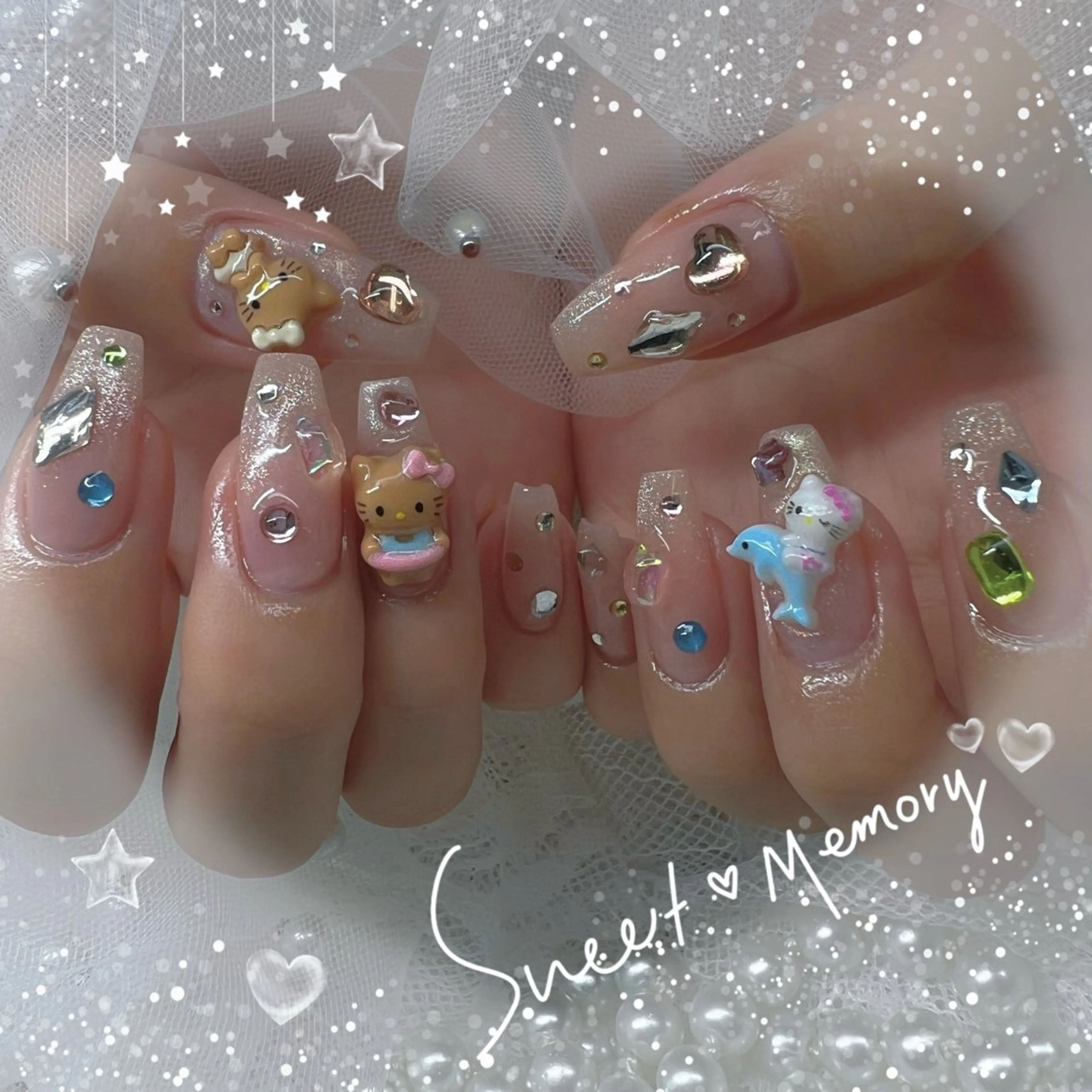 ネイル チークネイル フレンチネイル ガーリー ガラスフレンチ グラデーション ハンドネイル ハンドケア Chill Nailsalonのネイルデザイン