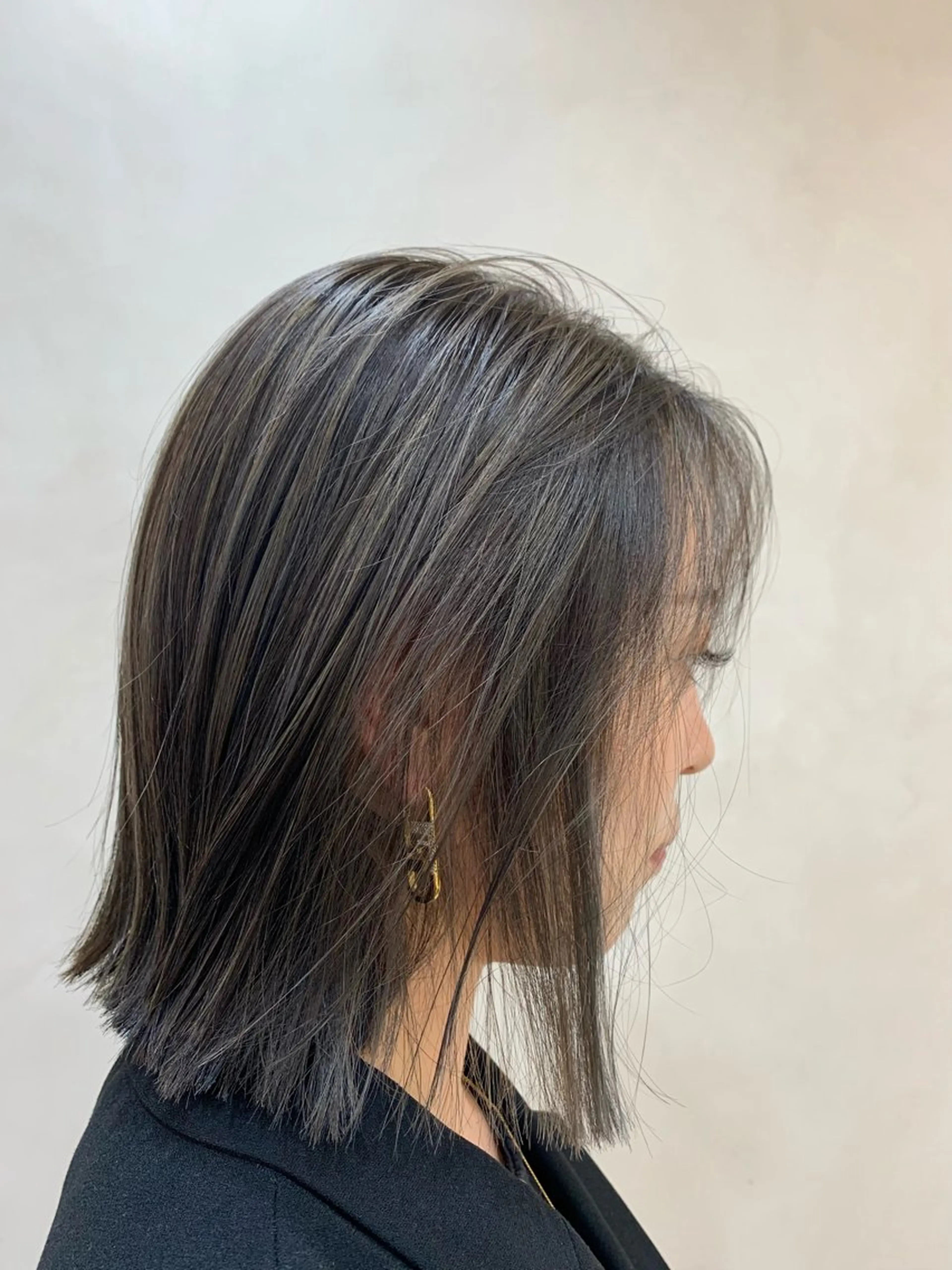 ミディアム カラー ブリーチ ハイライトカラー ハイライト カット ヘアカラー 矢場町/ダブルカラー /レイヤー/アリサのヘアスタイル