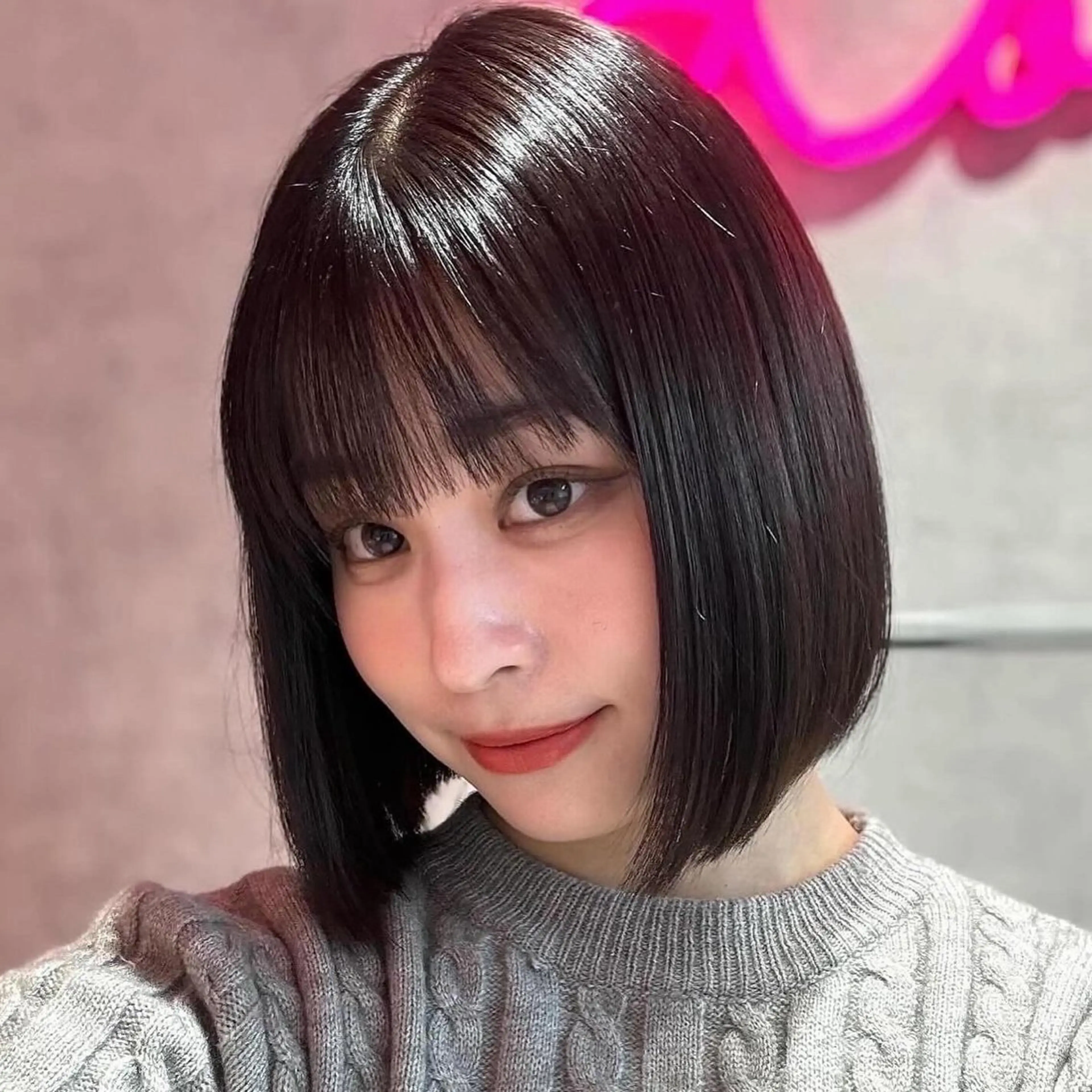 ショート 切りっぱなしボブ ボブ くせ毛 髪質改善 韓国風ヘア カット 縮毛矯正 トリートメント 🌹艶ボブの達人🌹 SYOHEIのヘアスタイル