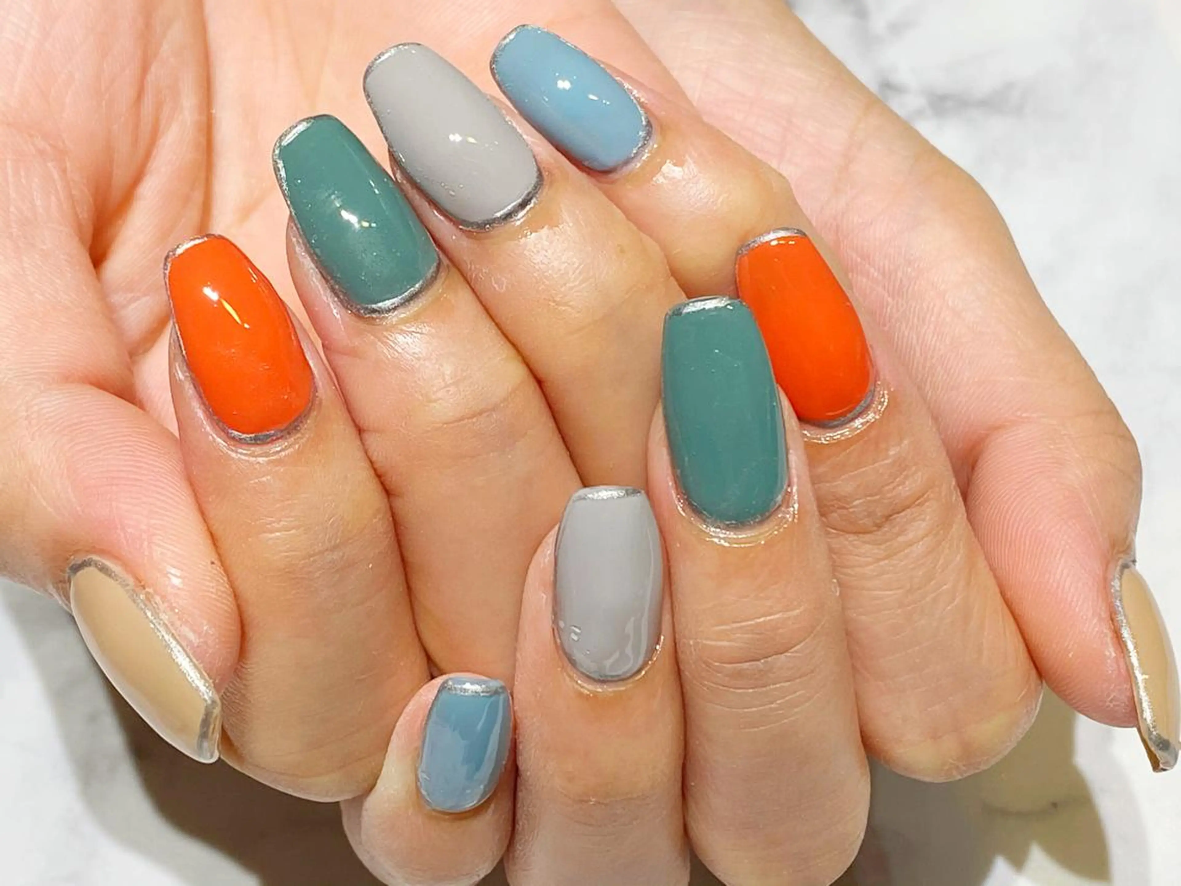 ネイル ジェルネイル YUN 💅のネイルデザイン