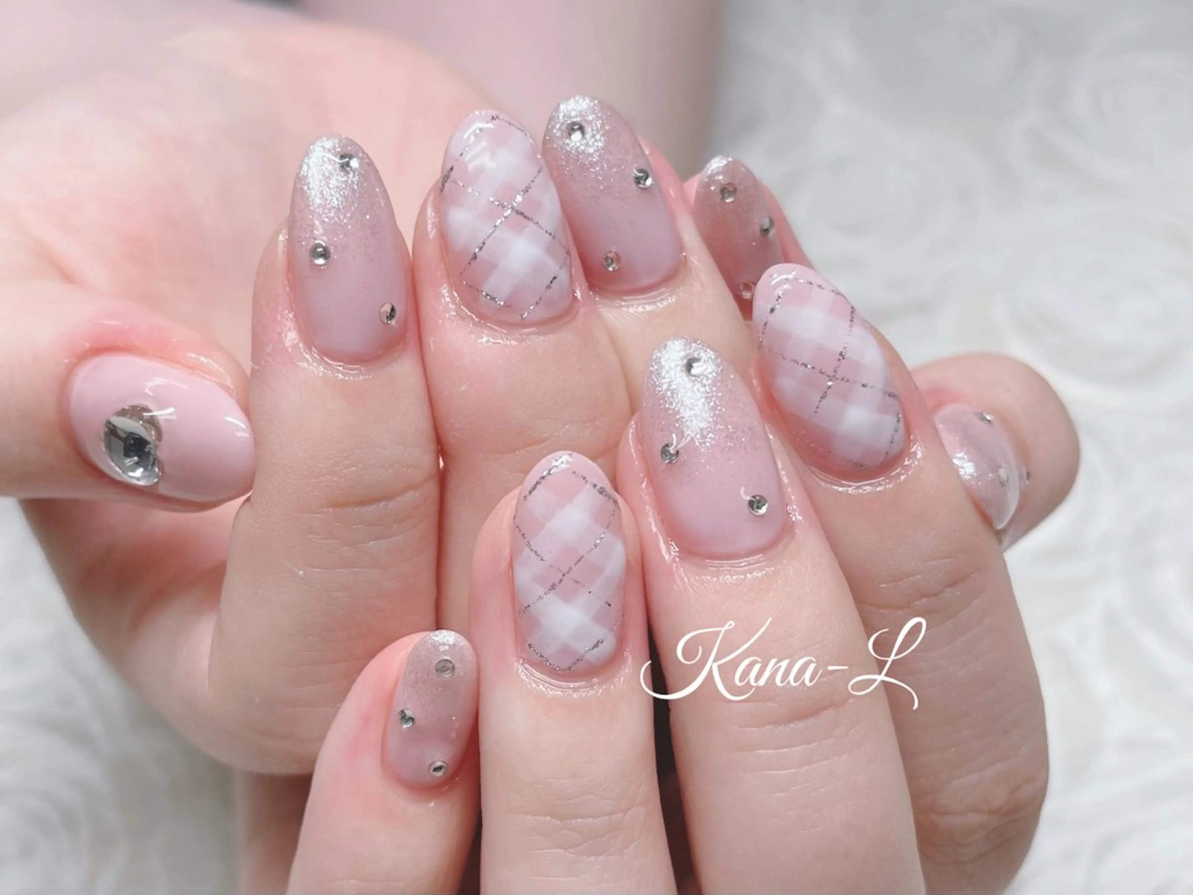 ネイル ジェルネイル ハート 韓国ネイル マグネットネイル パラジェル 芦辺 香奈のネイルデザイン