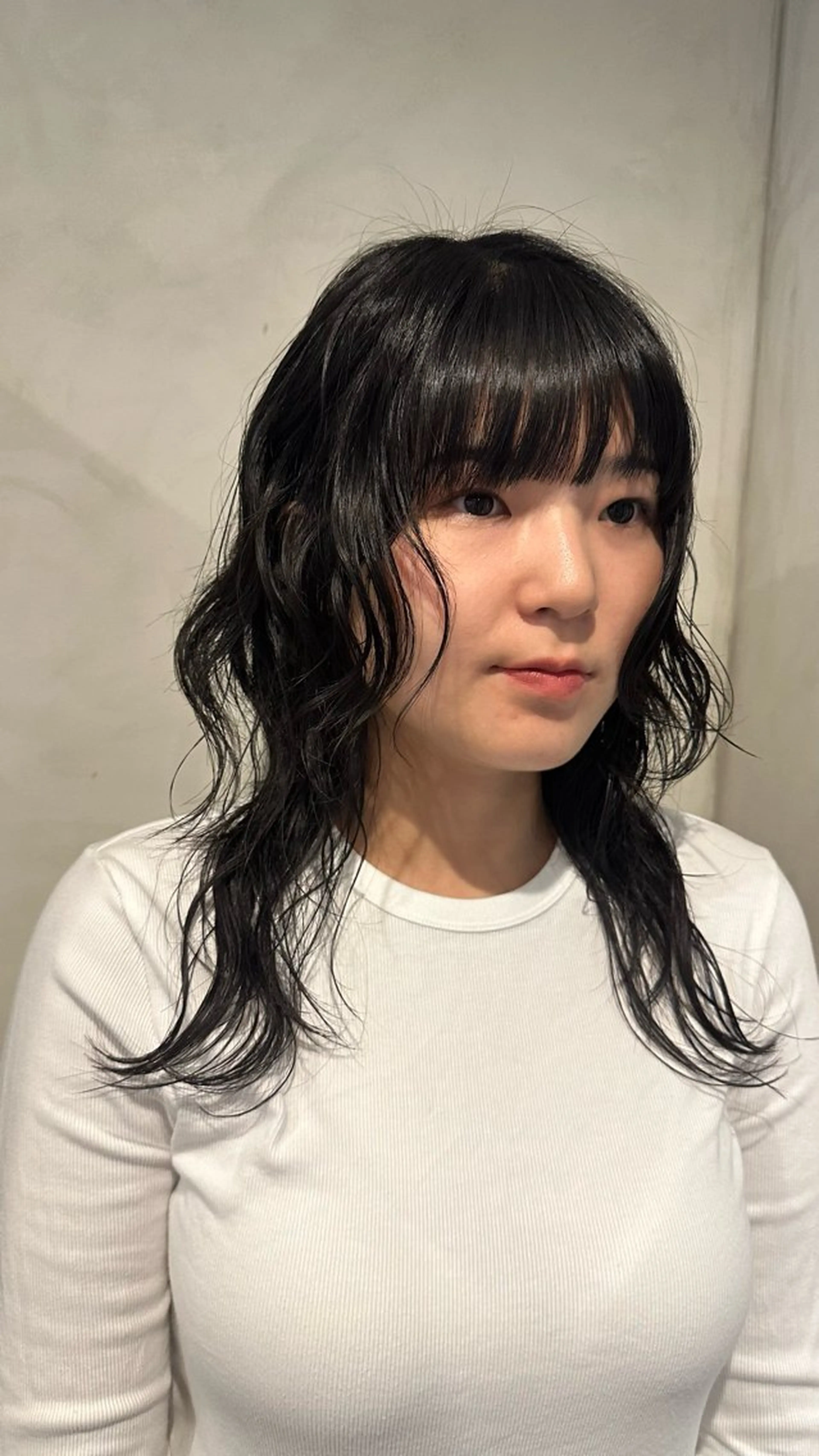 セミロング パーマ セミロングパーマ 韓国風ヘア レイヤーカット カット パーマ トリートメント Aust hair Stella新宿所属・Yuki☺︎パーマ レイヤーカットのヘアスタイル