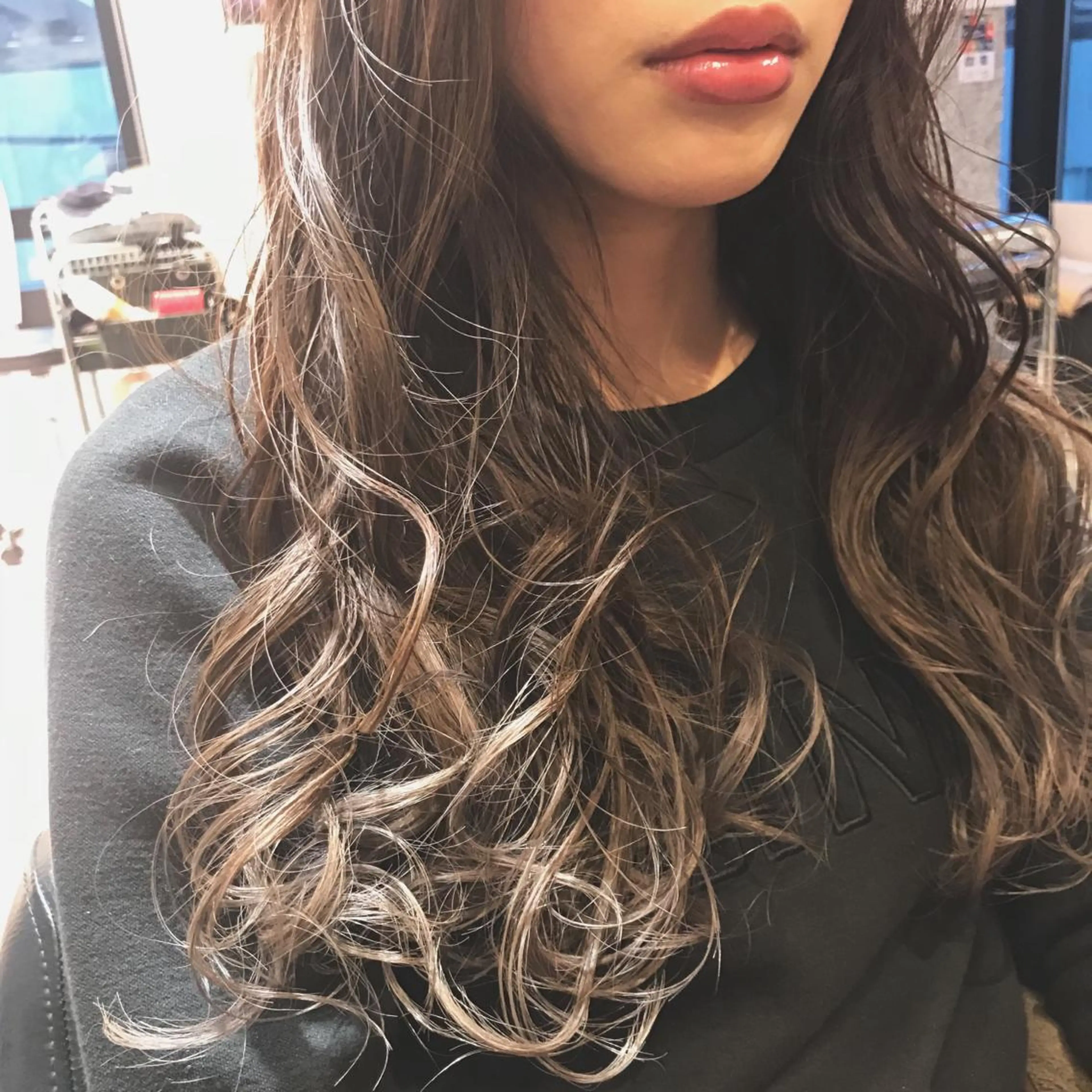 セミロング 所渉/韓国レイヤー /ウルフカットのヘアスタイル