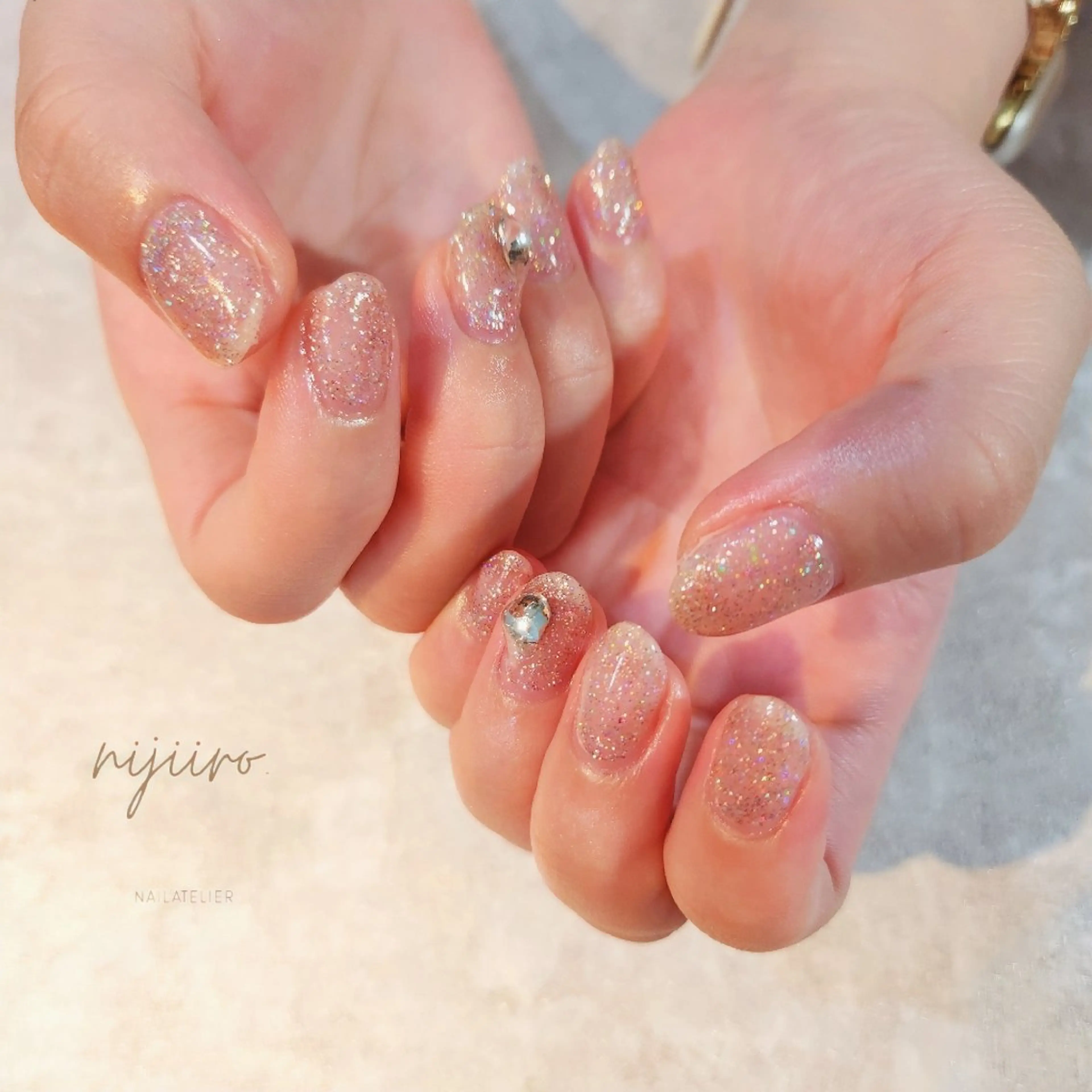 ネイル ハンドネイル nailatelier nijiiro.所属・nijiiro🌈 サトウのネイルデザイン