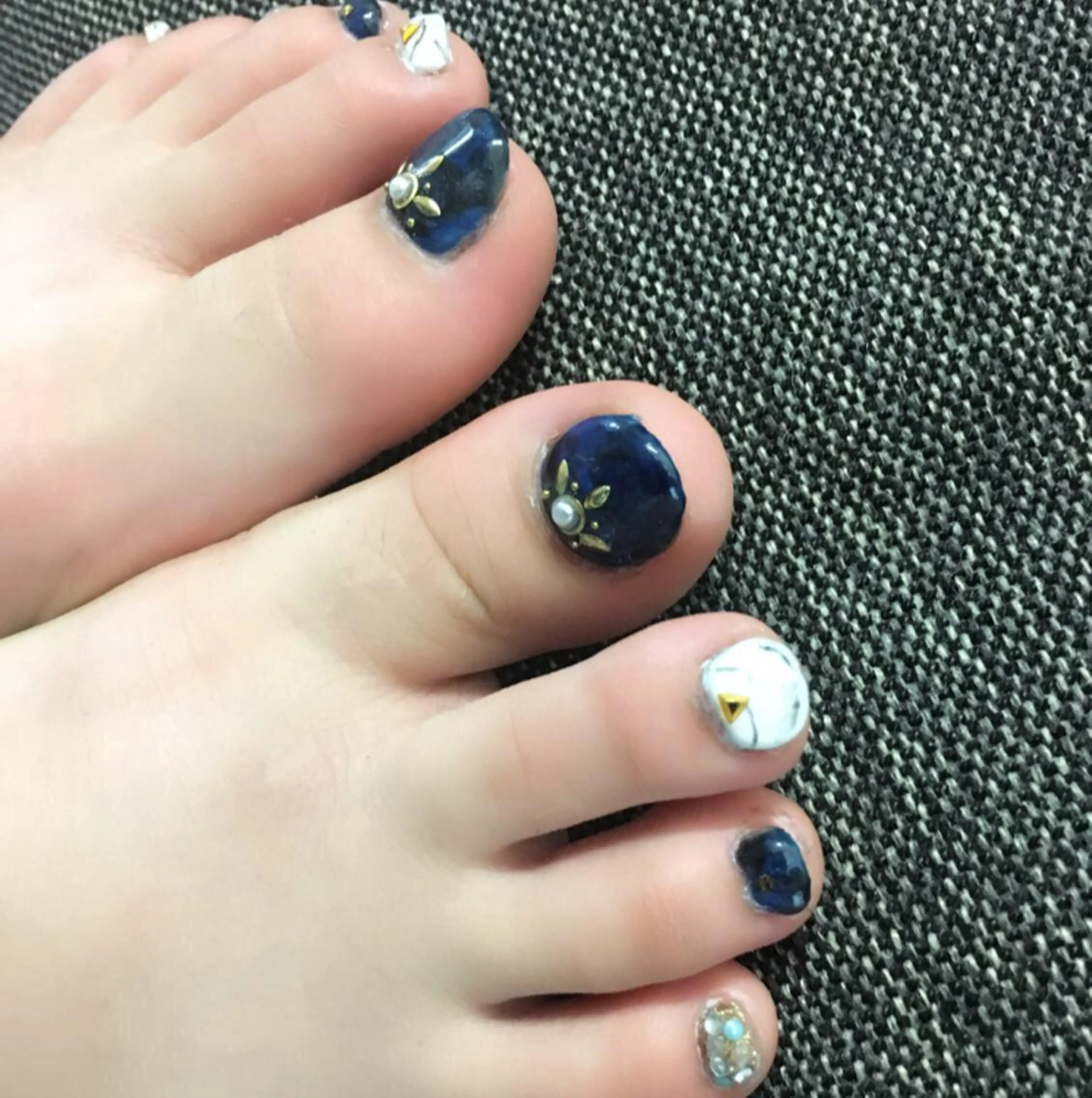 ネイル LOVEnail tomoのネイルデザイン