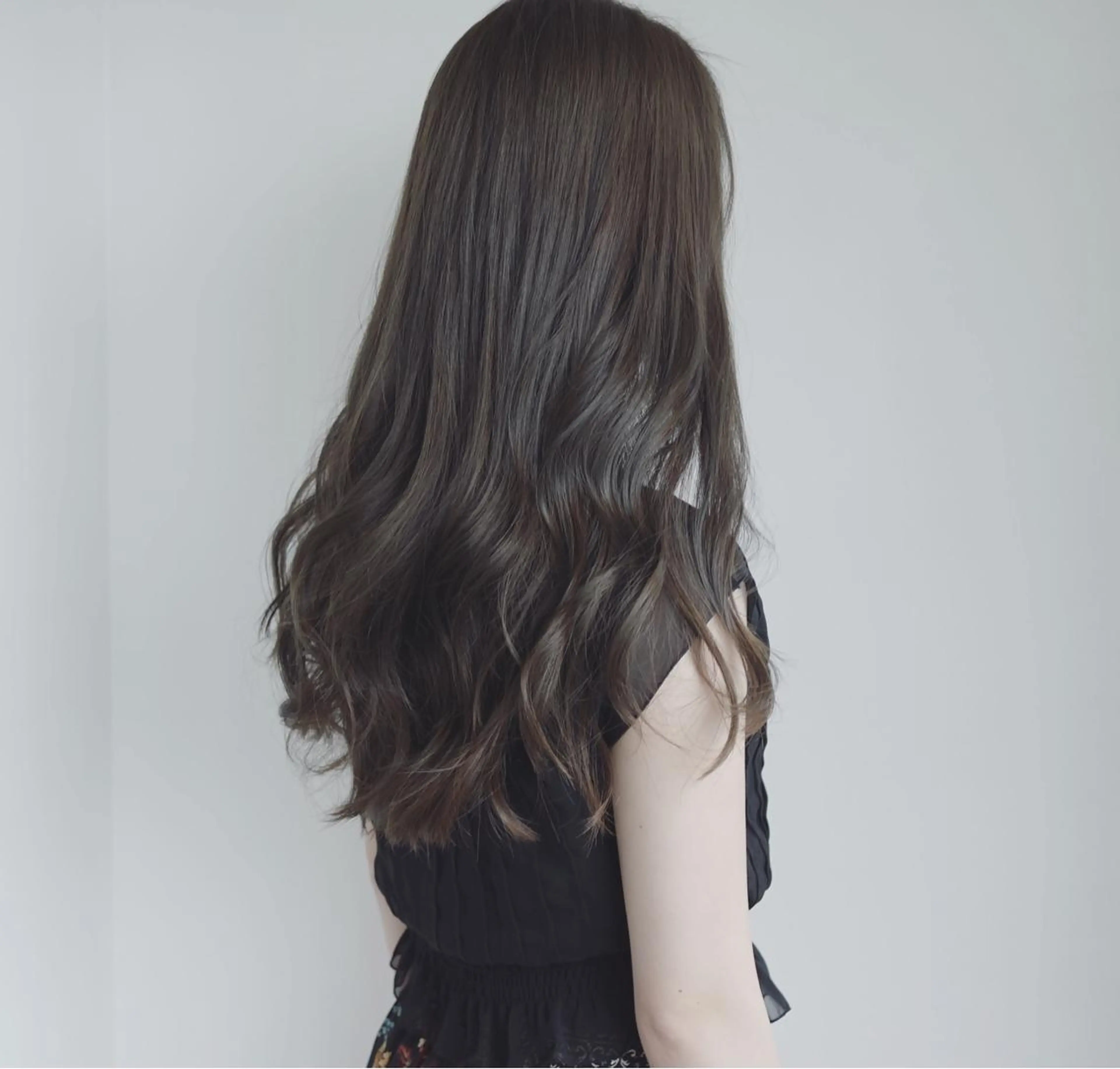 セミロング ロング カラー パーマ クセ毛お悩みの方 四宮桂佑のヘアスタイル