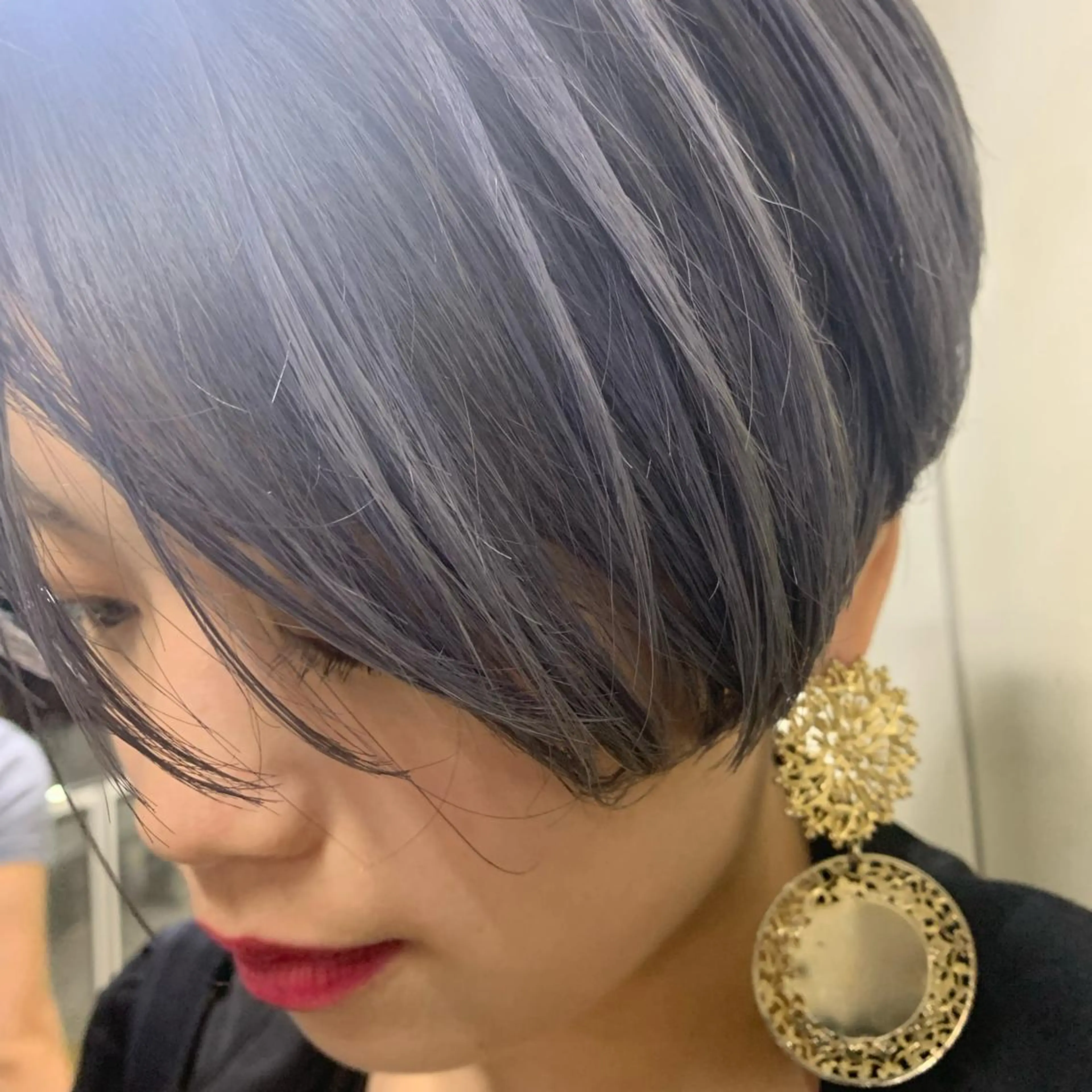 ミディアム タカノ ノゾミのヘアスタイル