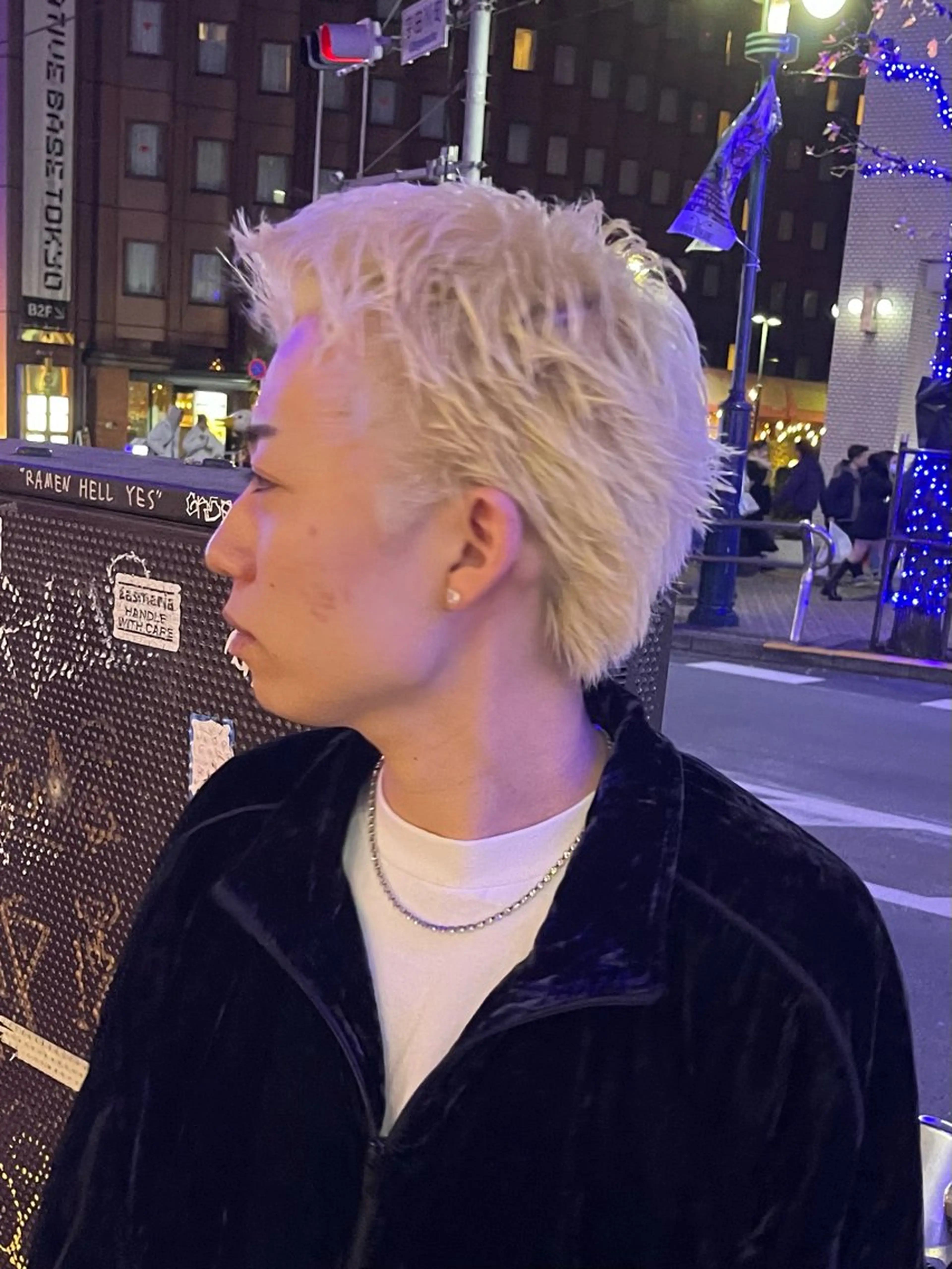 カラー メンズ メンズブリーチ メンズショート スパイキーショート ブリーチ 抜きっぱなしブロンド ヘアカラー トリートメント メンズカット パーマ[佐橋]のヘアスタイル