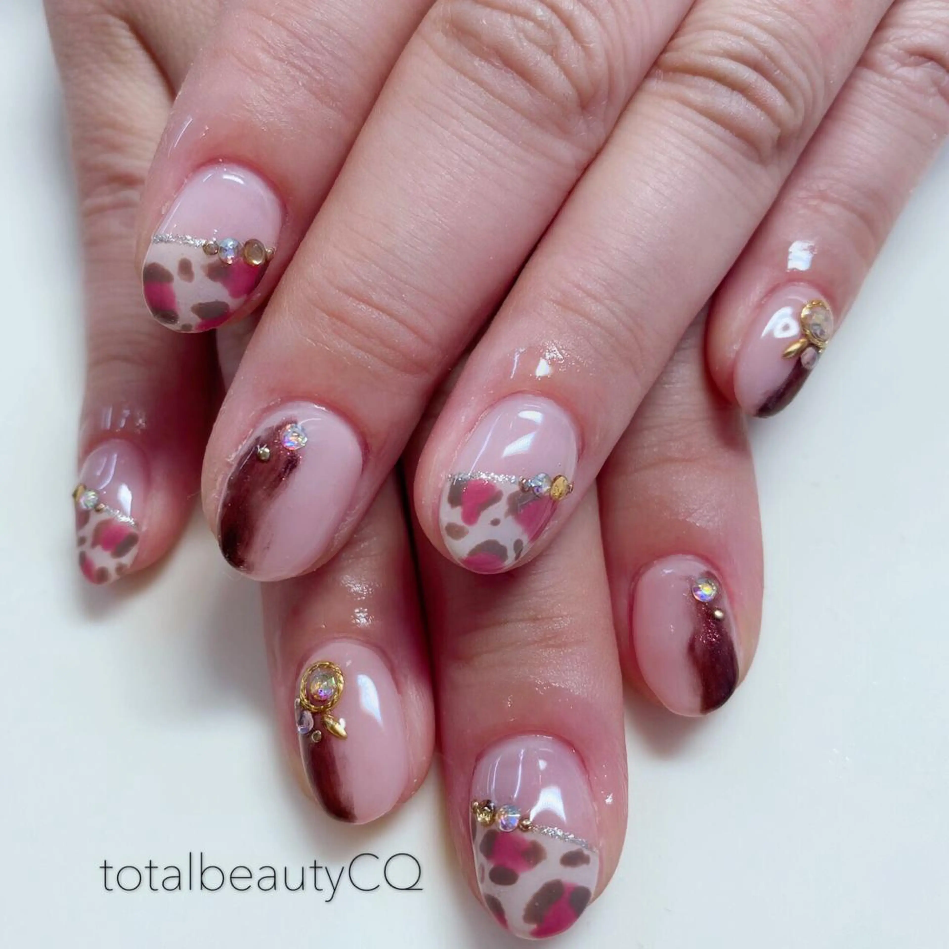 ネイル トータルビューティー CQのネイルデザイン