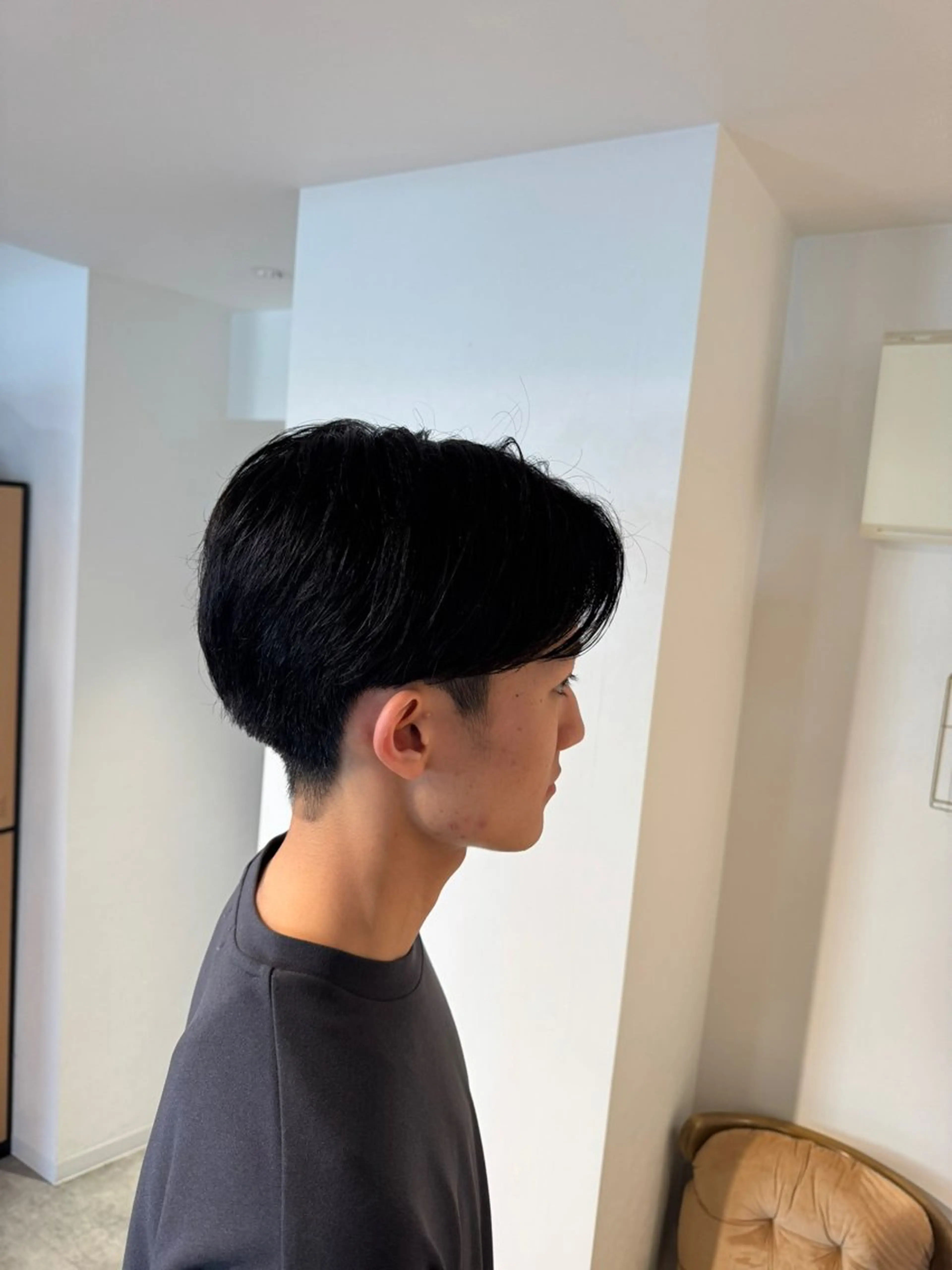 パーマ メンズ センターパート ダウンパーマ フェードカット フェザーパーマ メンズ韓国風 カット パーマ FURUSHO所属・髪質改善/縮毛矯正 /メンズパーマ川田のヘアスタイル