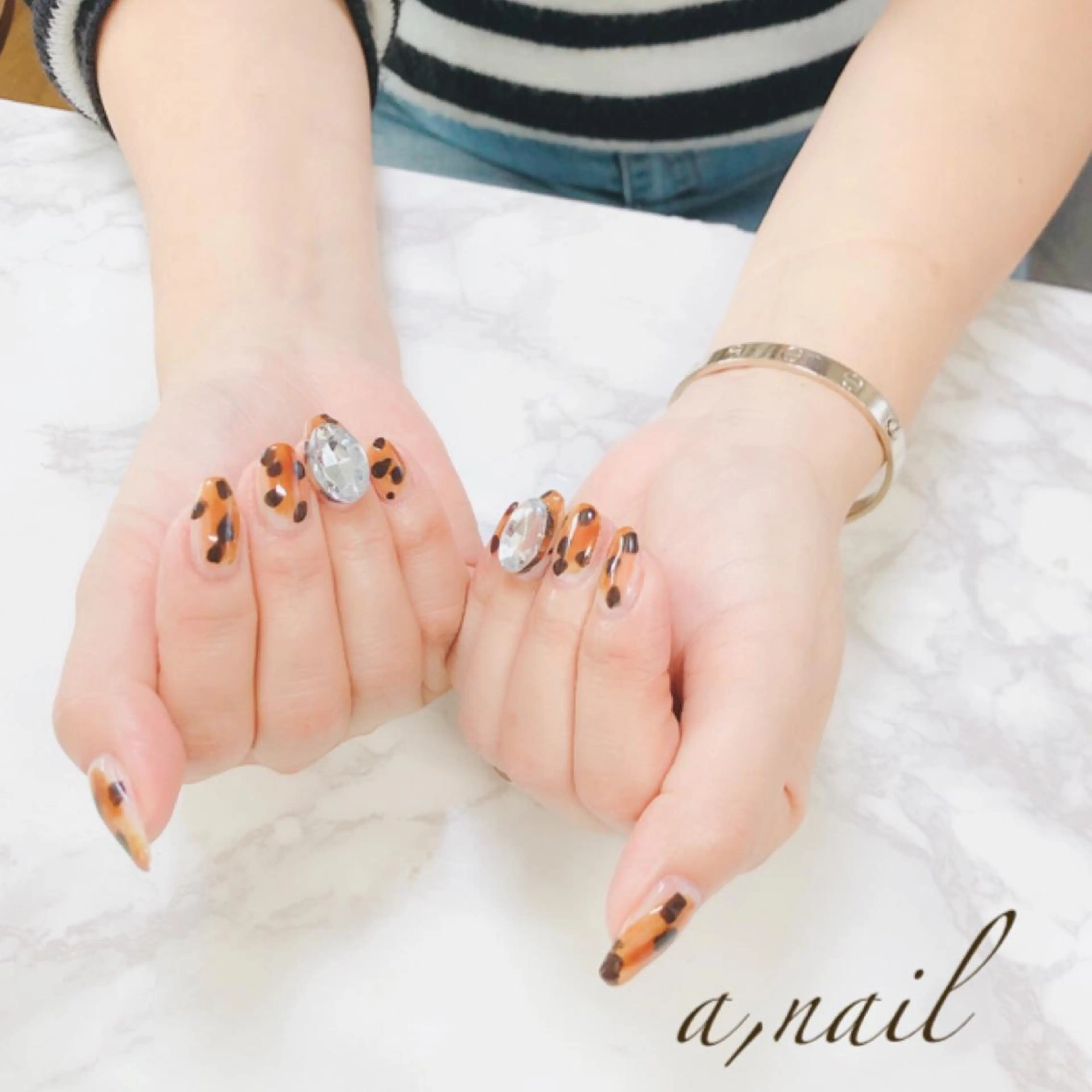 ネイル アニマル柄 フットネイル ジェルネイル グラデーション オフィスネイル ハンドネイル ネイルサロン エーネイルのネイルデザイン