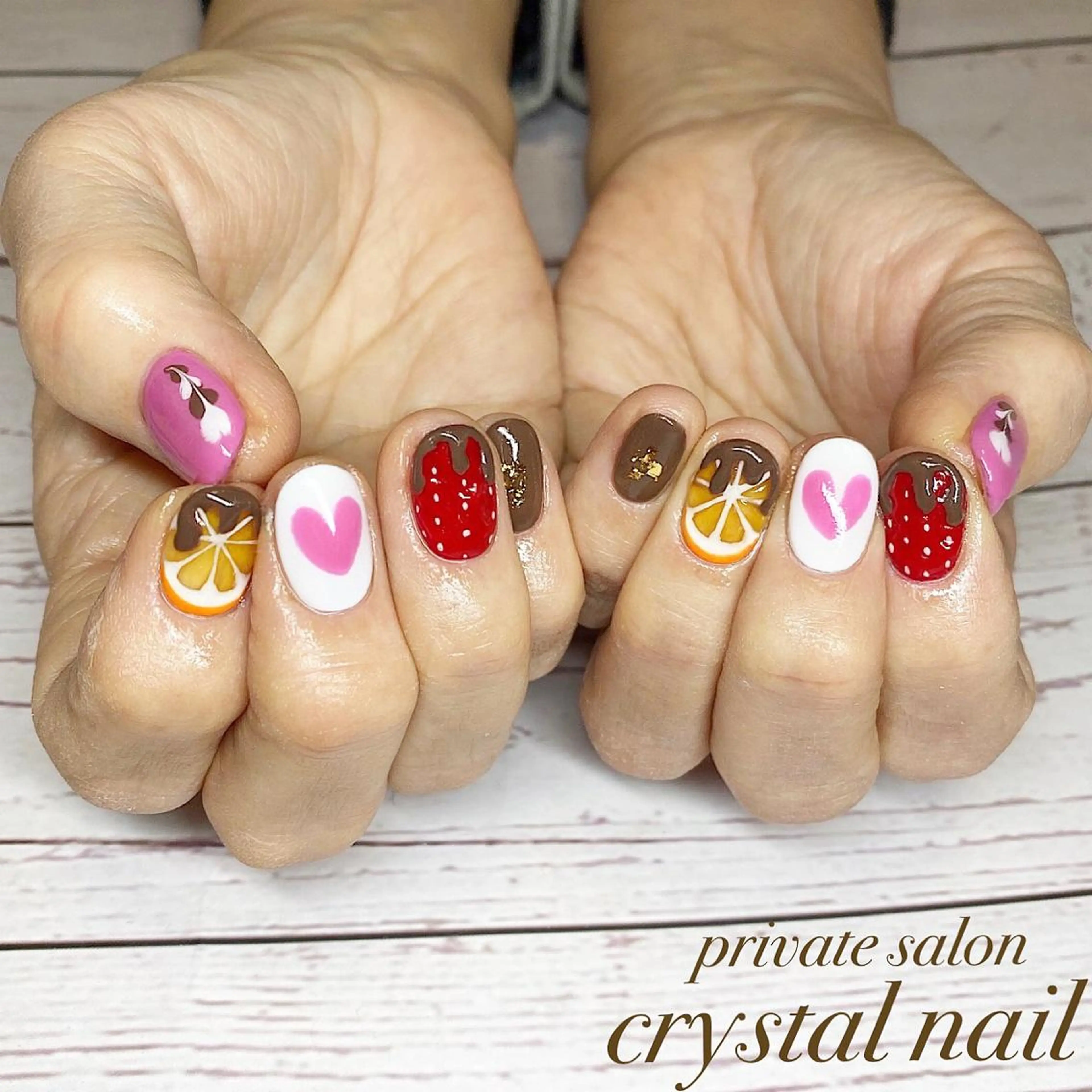 ネイル バレンタイン Crystal Nailのネイルデザイン