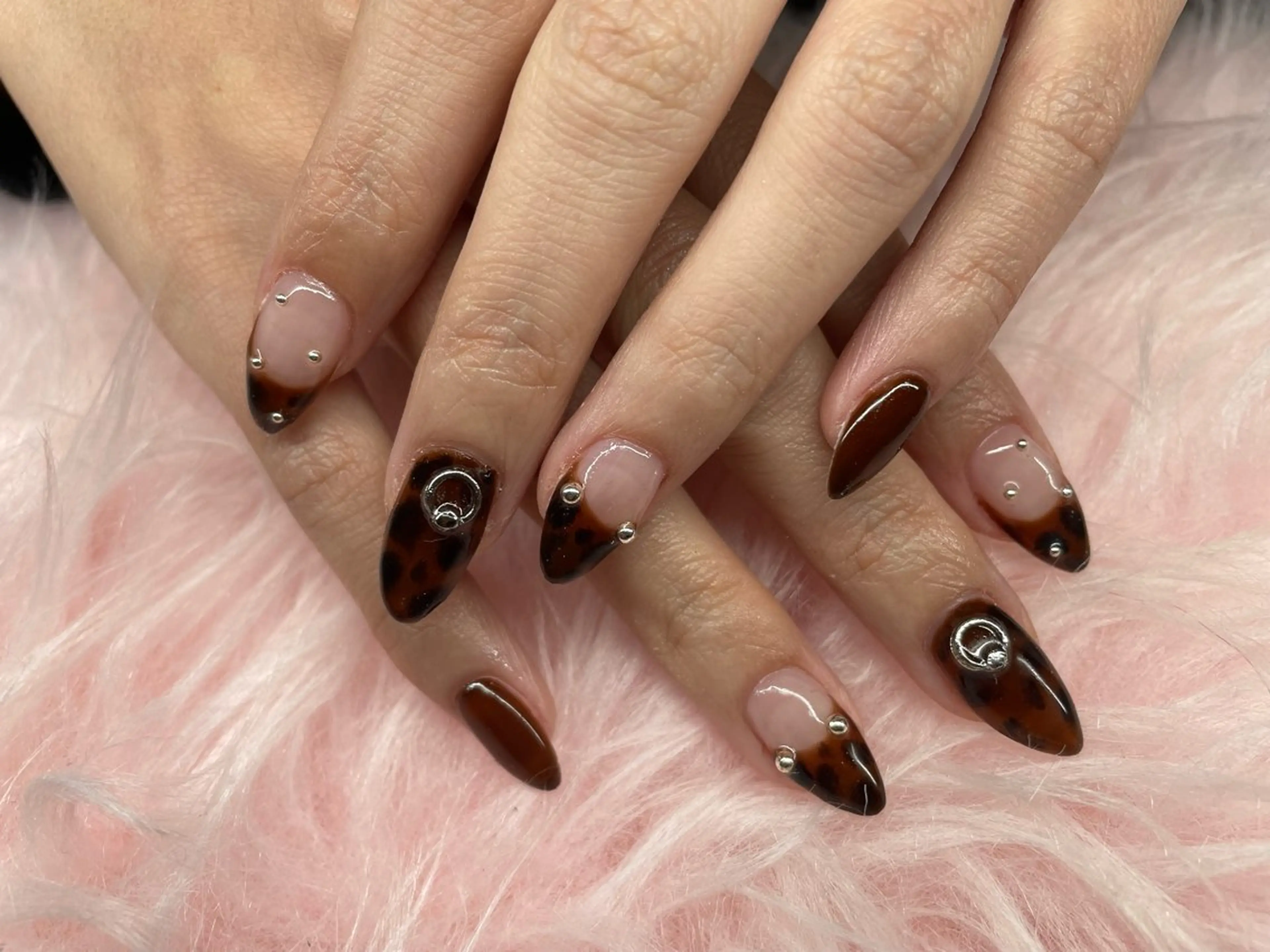 ネイル MionNail所属・安永 彩香のネイルデザイン