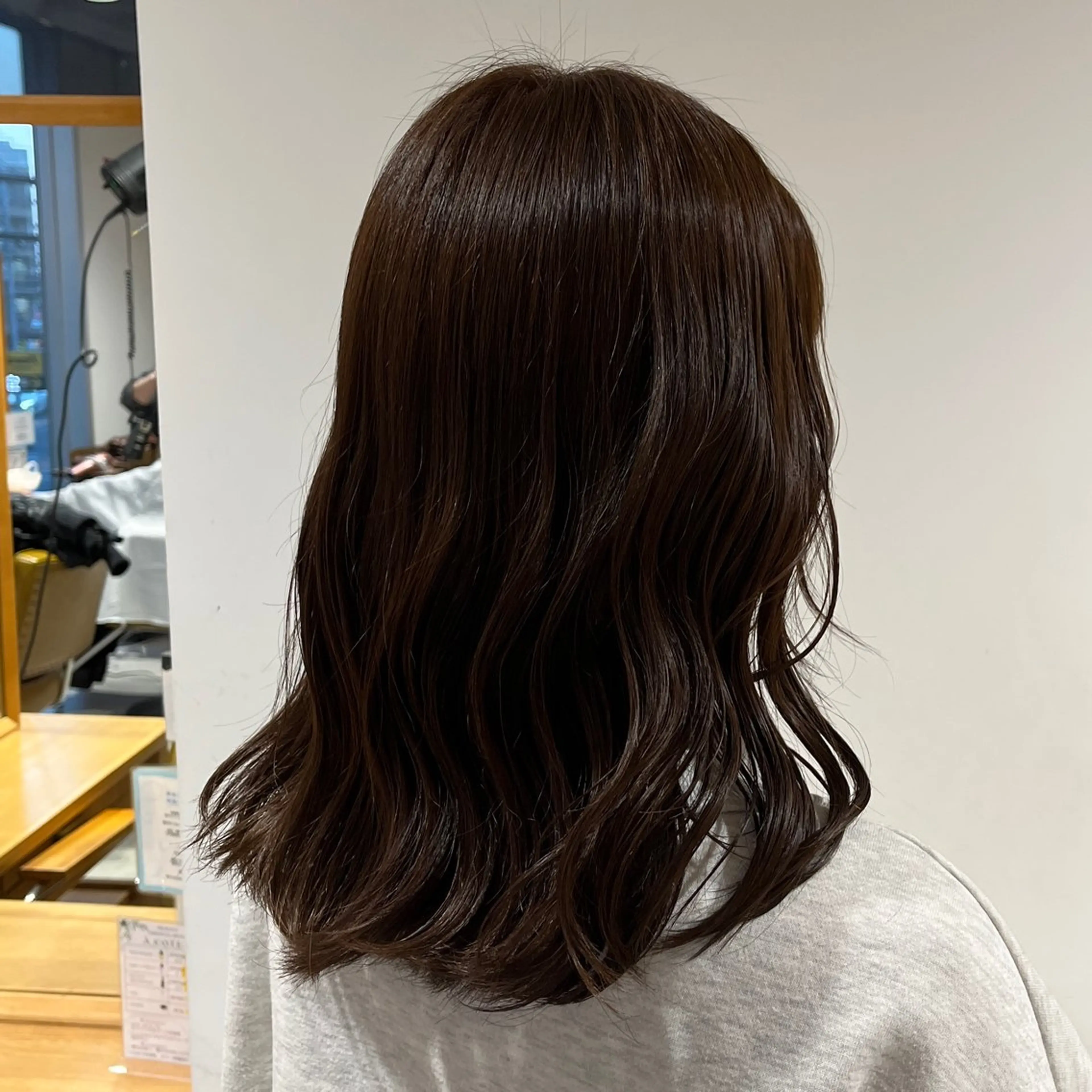 カラー ブラウンカラー オリーブブラウン ヘアカラー トリートメント 柳樂 響のヘアスタイル