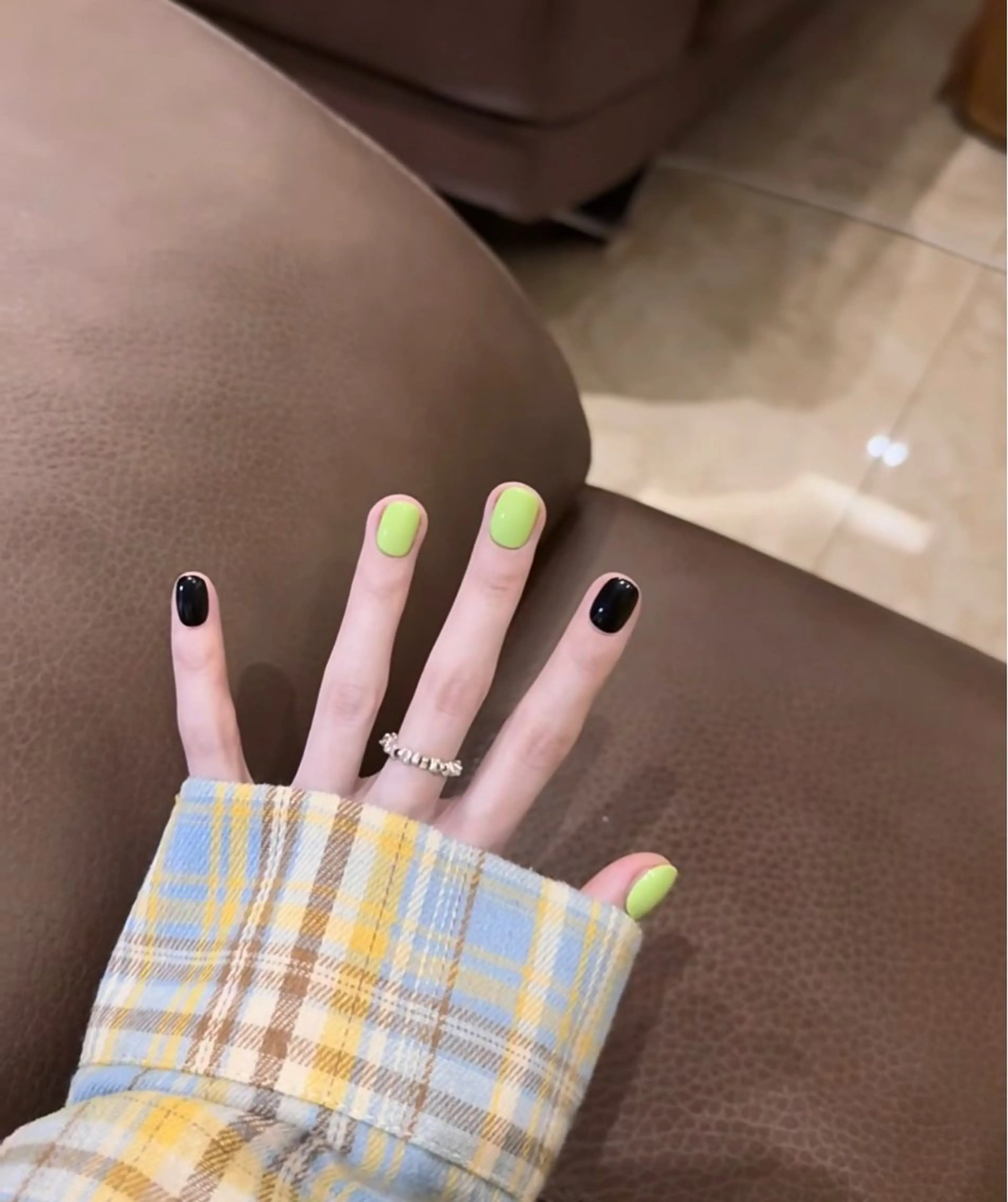 🖤🩵カラー2色🩵🖤(ラメもok！)・パーツ2個付きの写真