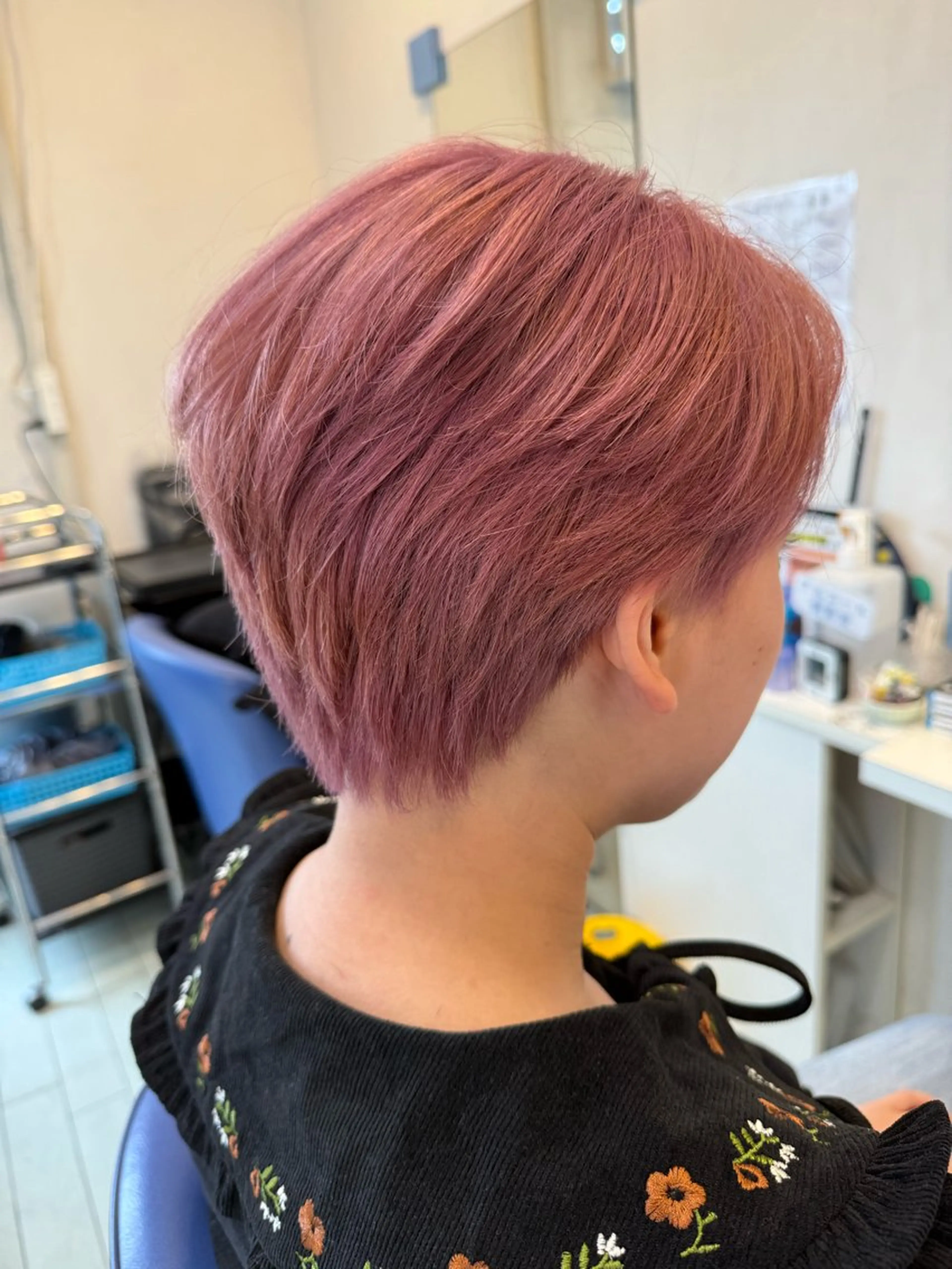 カラー ヘアースペースカーム所属・堀内 佑樹のヘアスタイル