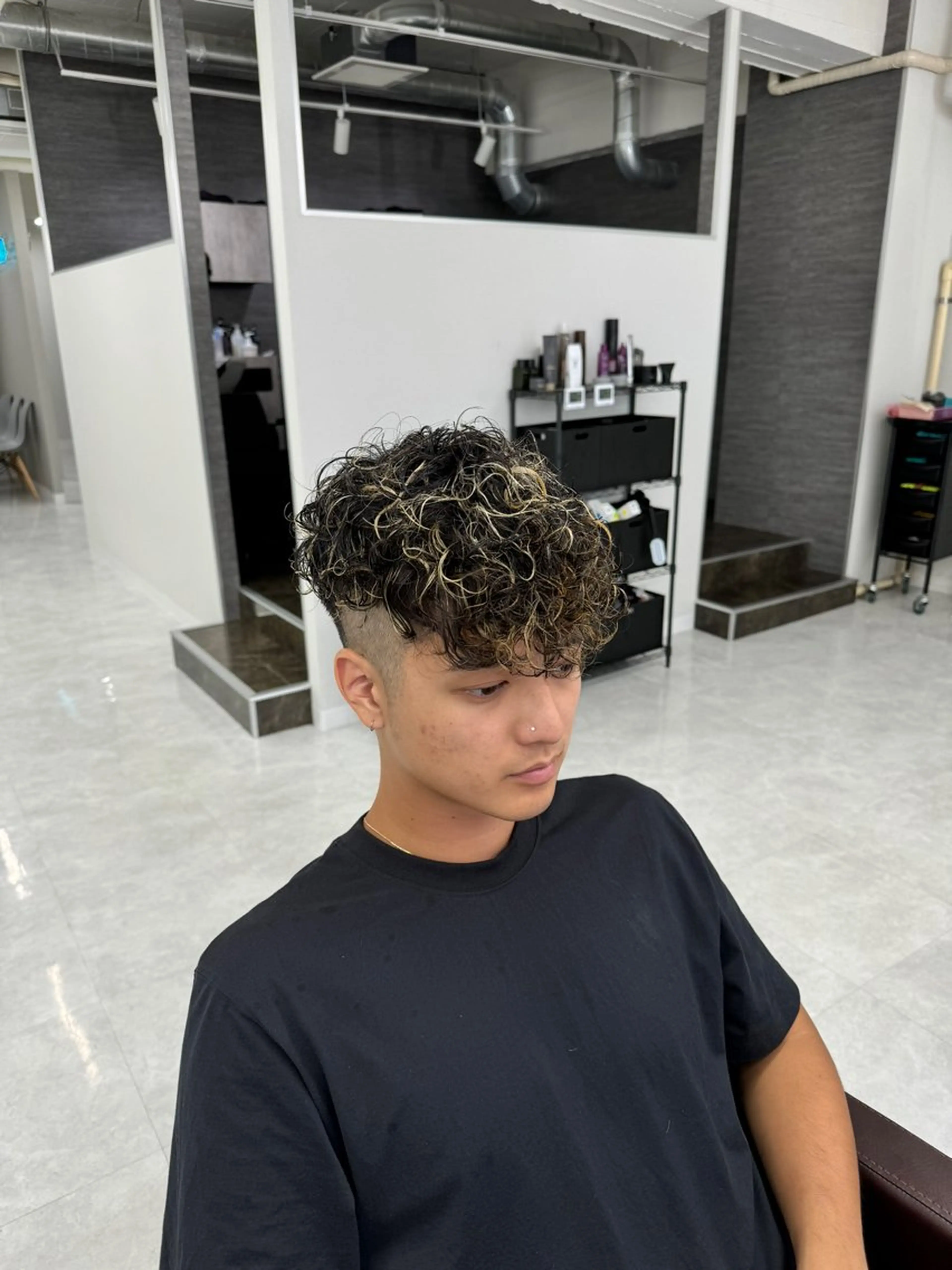 ショート パーマ メンズ スペインカール カット パーマ メンズパーマ名人 TAKUMAのヘアスタイル