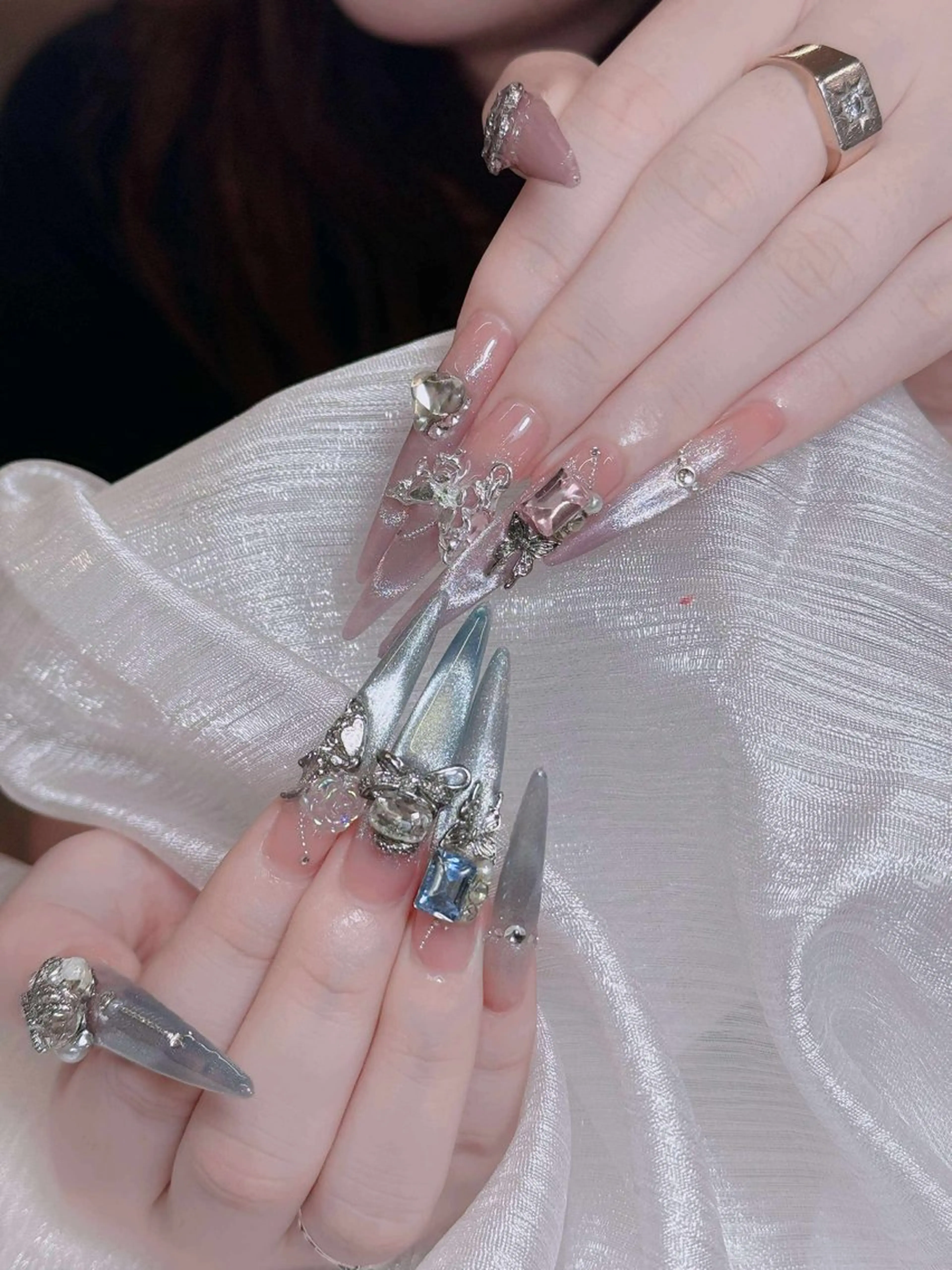 ネイル オーロラネイル チークネイル フットネイル フレンチネイル 韓国ネイル Lumi Nailのネイルデザイン