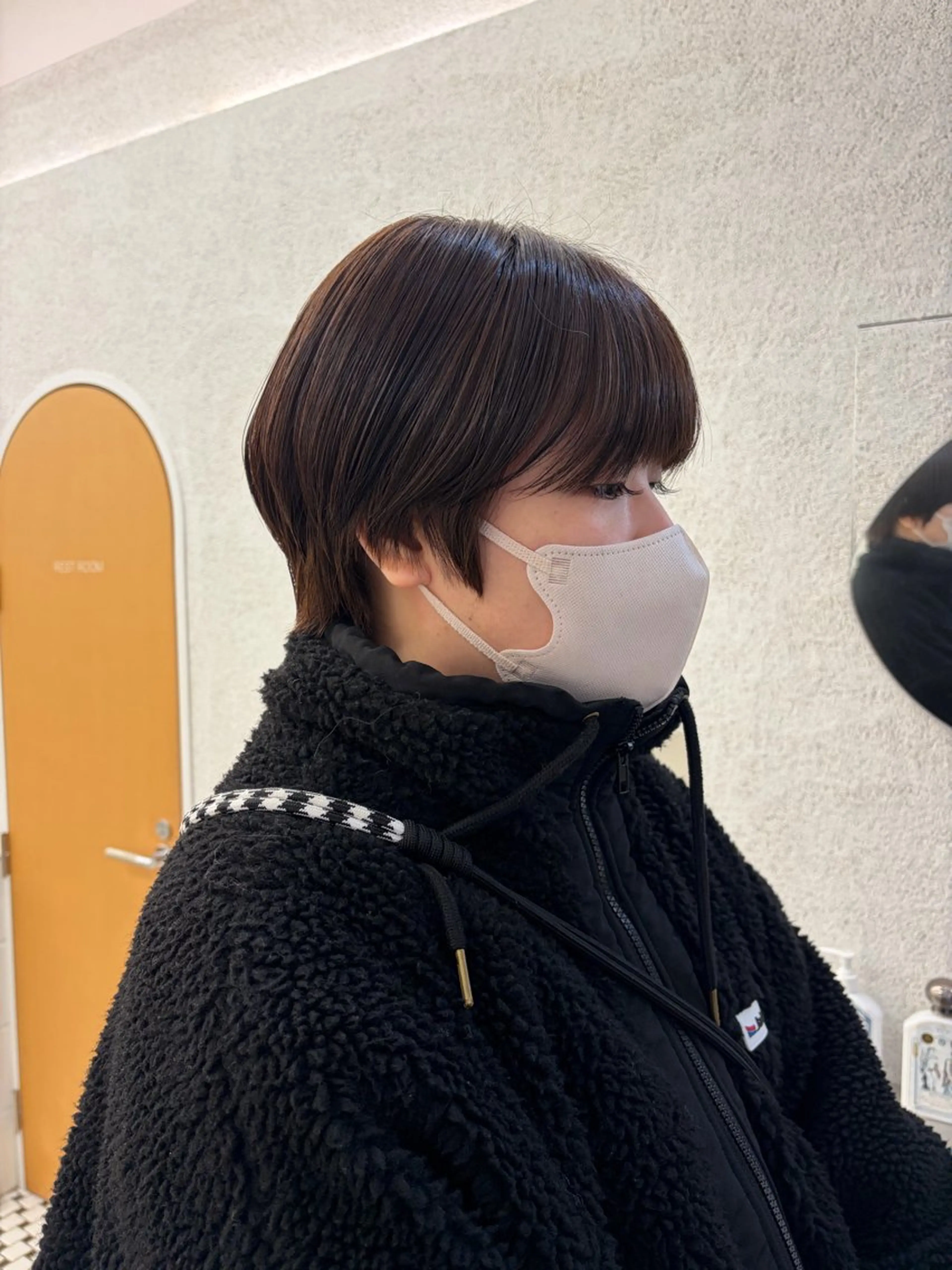 ショート リン🔔ボブ cut ベージュカラー🤎のヘアスタイル