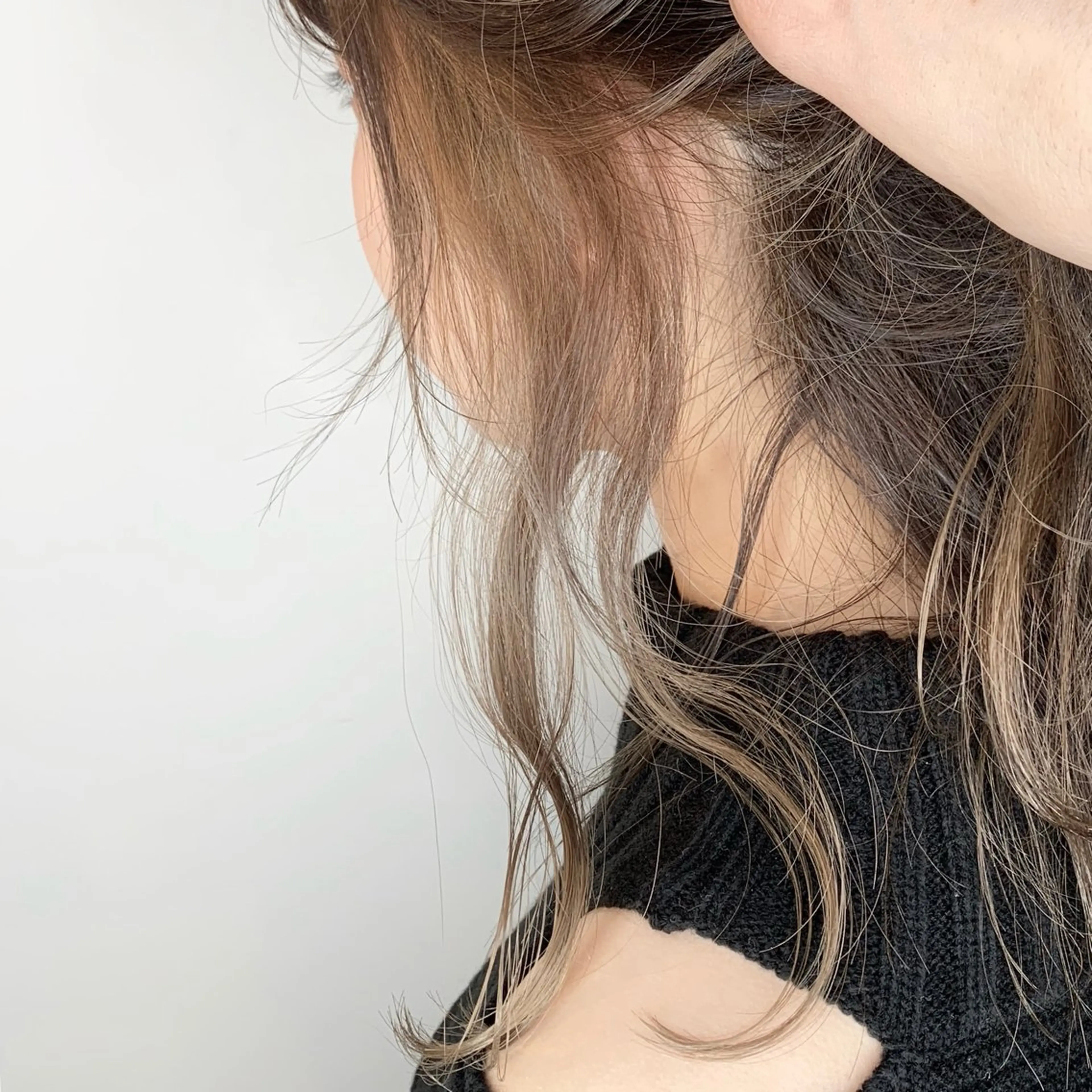 カラー VII所属・市妙 瑠基のヘアスタイル