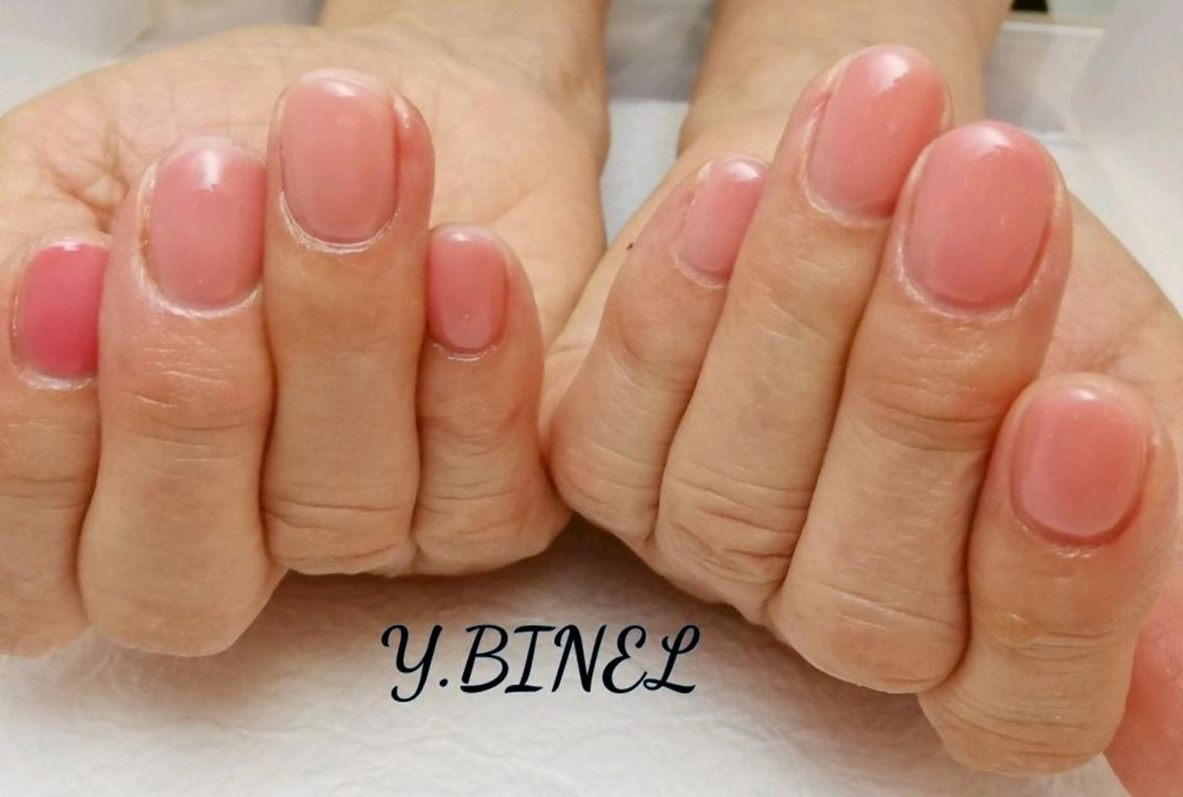 ネイル ワンカラーネイル ハンドネイル Nail Salon Y.BINELのネイルデザイン