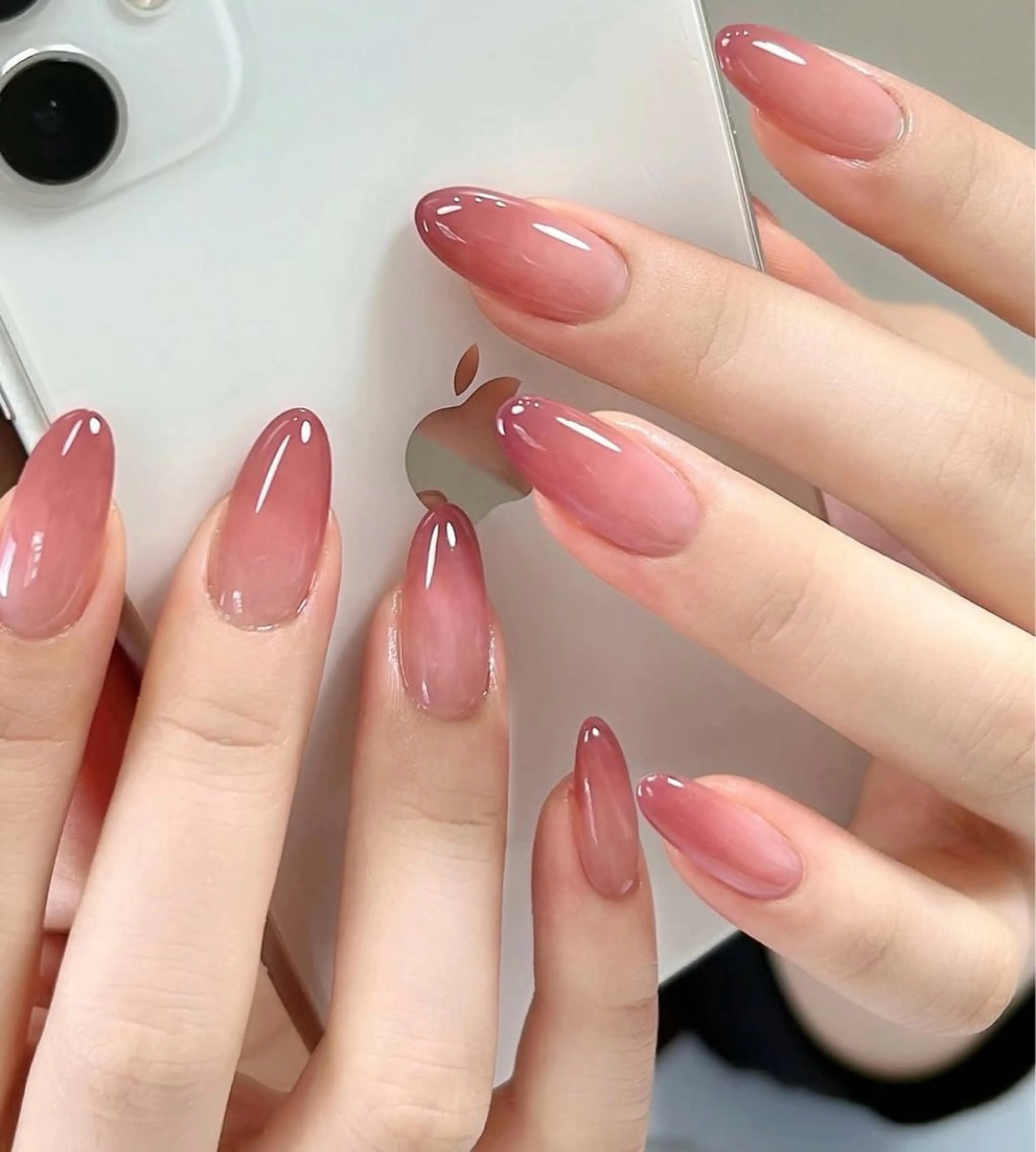 ネイル 💅E•U•B NAIL🌹所属・横浜市中区曙町 ネイルE·U·Bのネイルデザイン