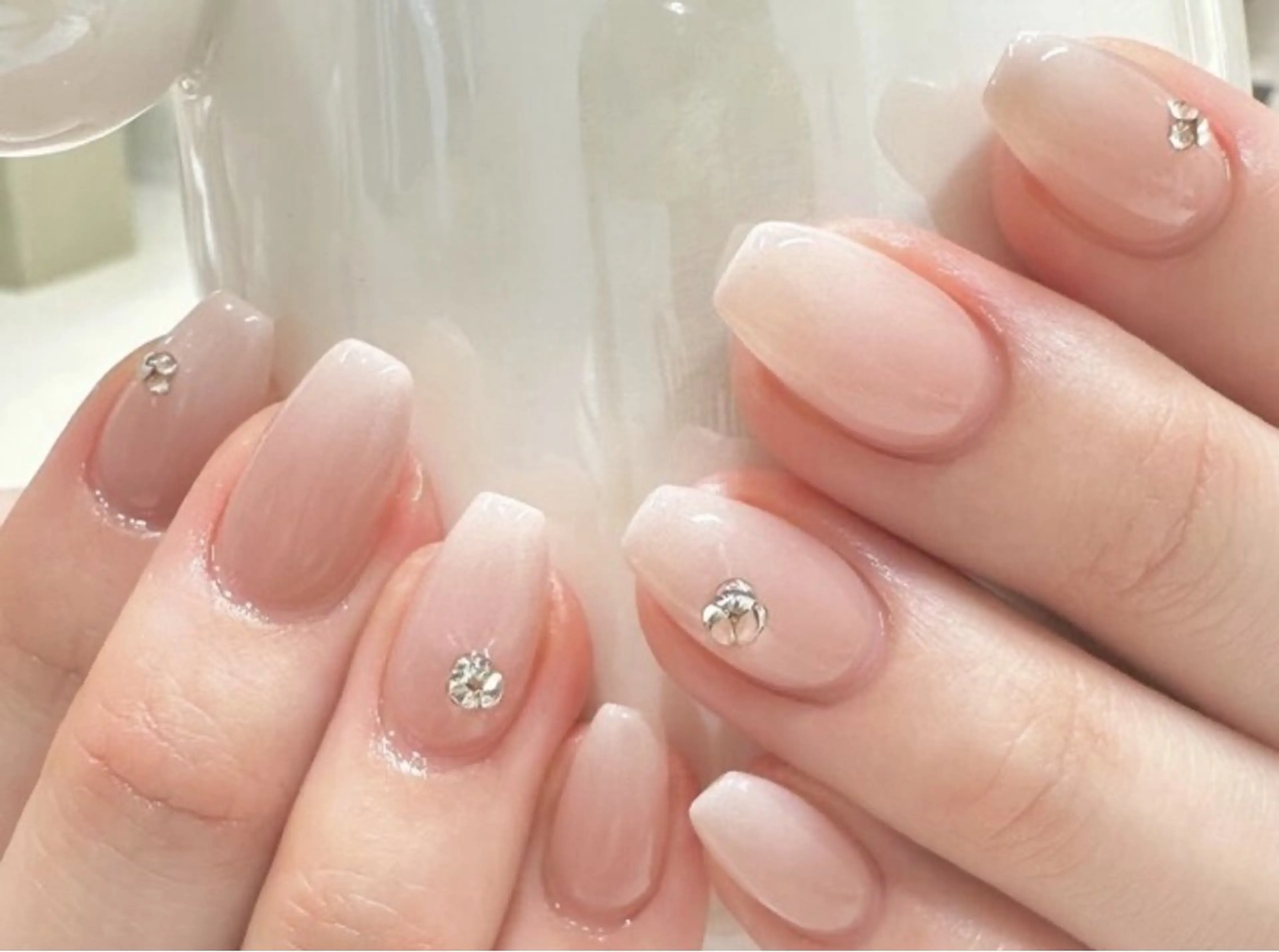 【人気No.3】ベイビーブーマーネイル🌼ソフトジェルオフ込みの写真