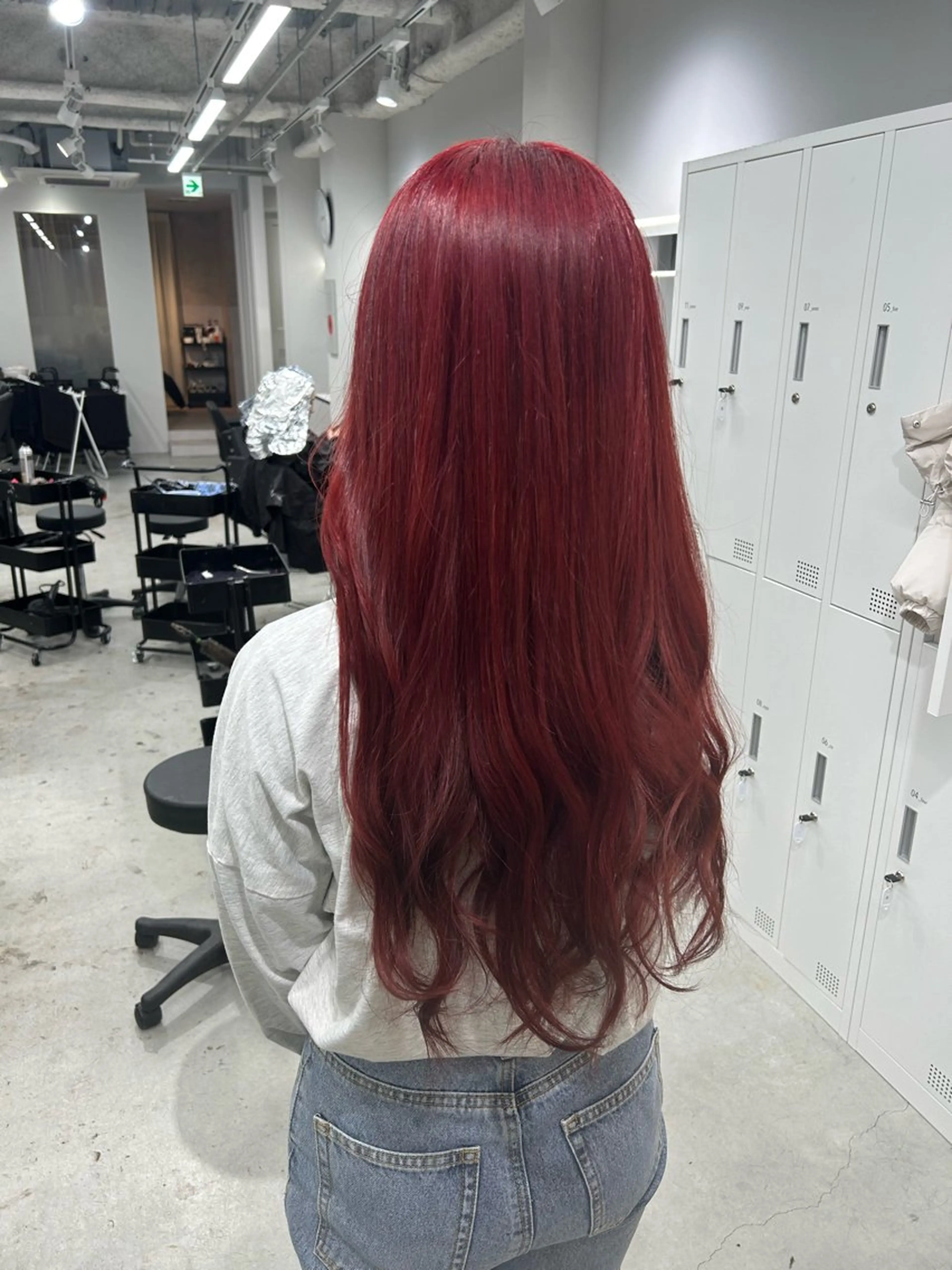 ロング カラー レッドカラー ヘアカラー Gisel みらののヘアスタイル