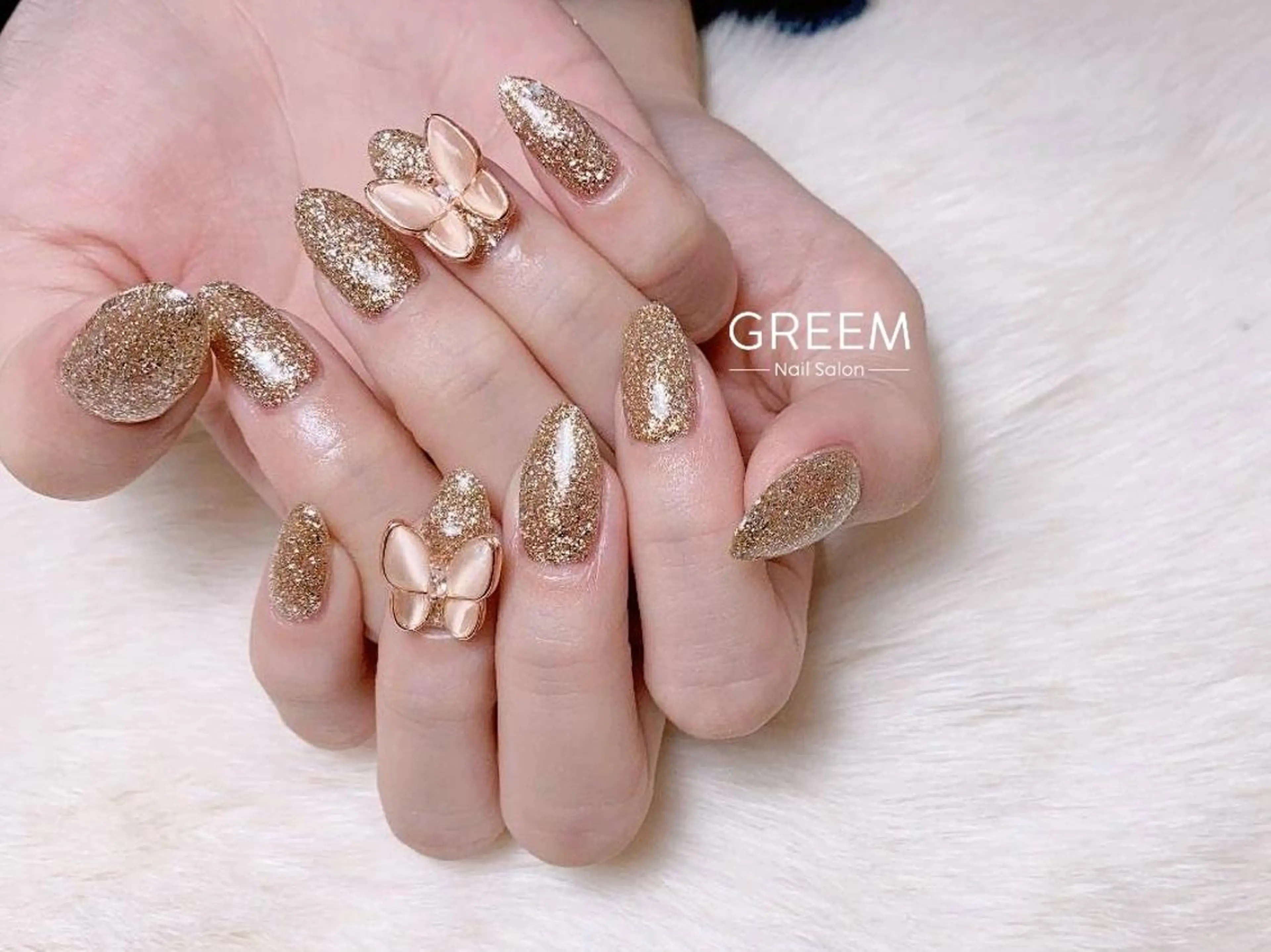 ネイル ジェルネイル ゴールド キラキラネイル ラメ(グリッター) オフィスネイル GREEM グリームのネイルデザイン