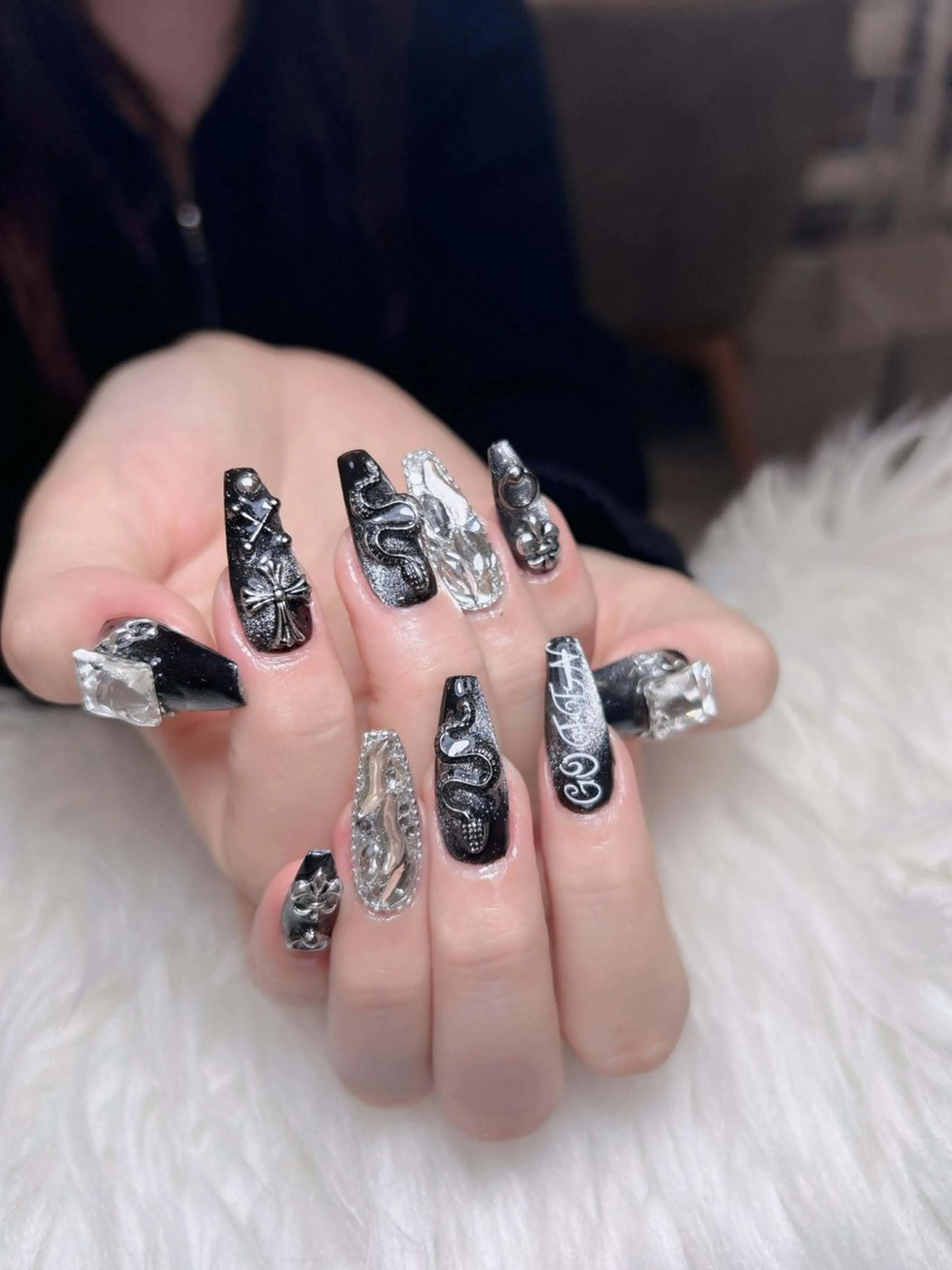 ネイル オーロラネイル チークネイル フットネイル フレンチネイル 韓国ネイル ハンドネイル Lumi Nailのネイルデザイン