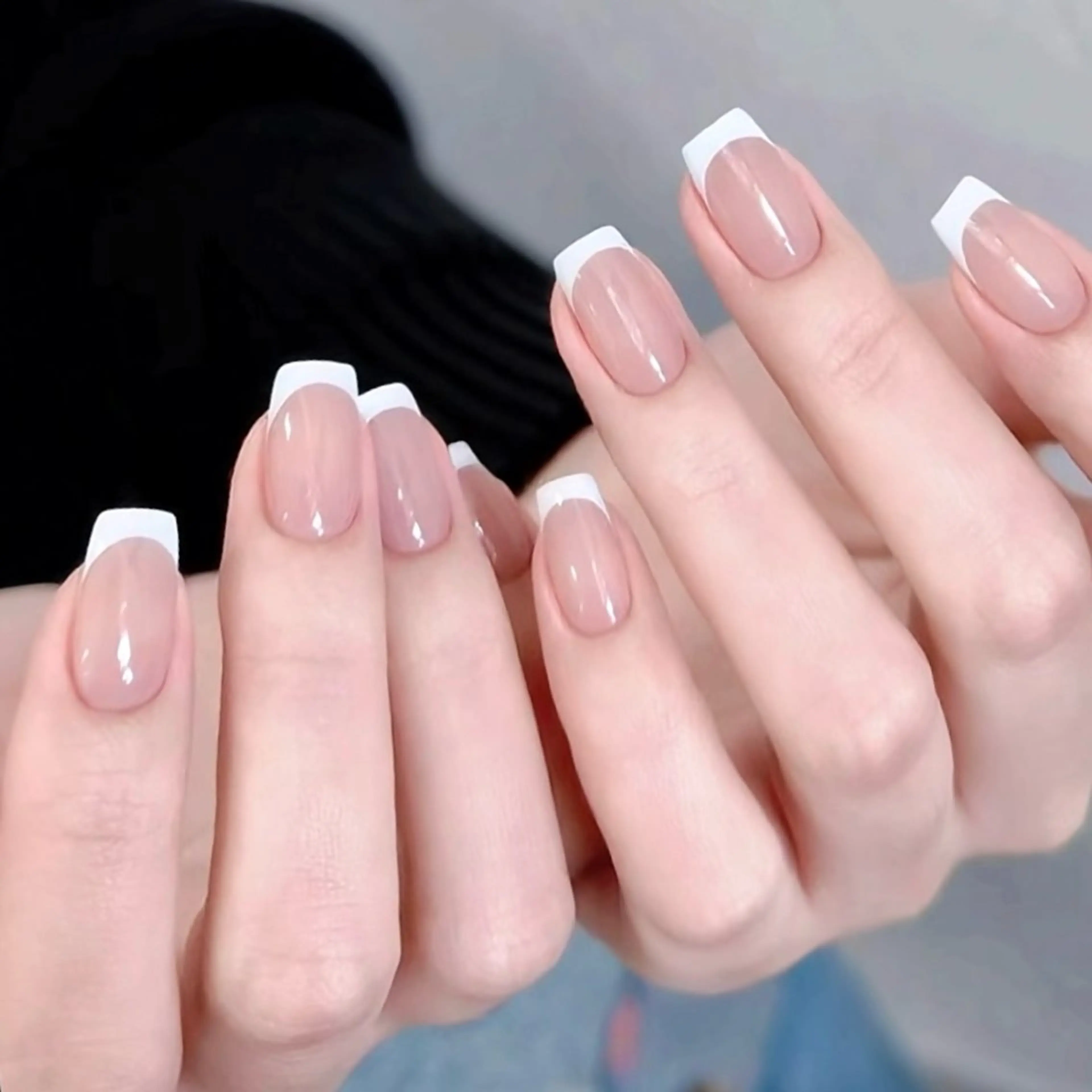 ミディアム ハンドネイル ginza Akaneのネイルデザイン