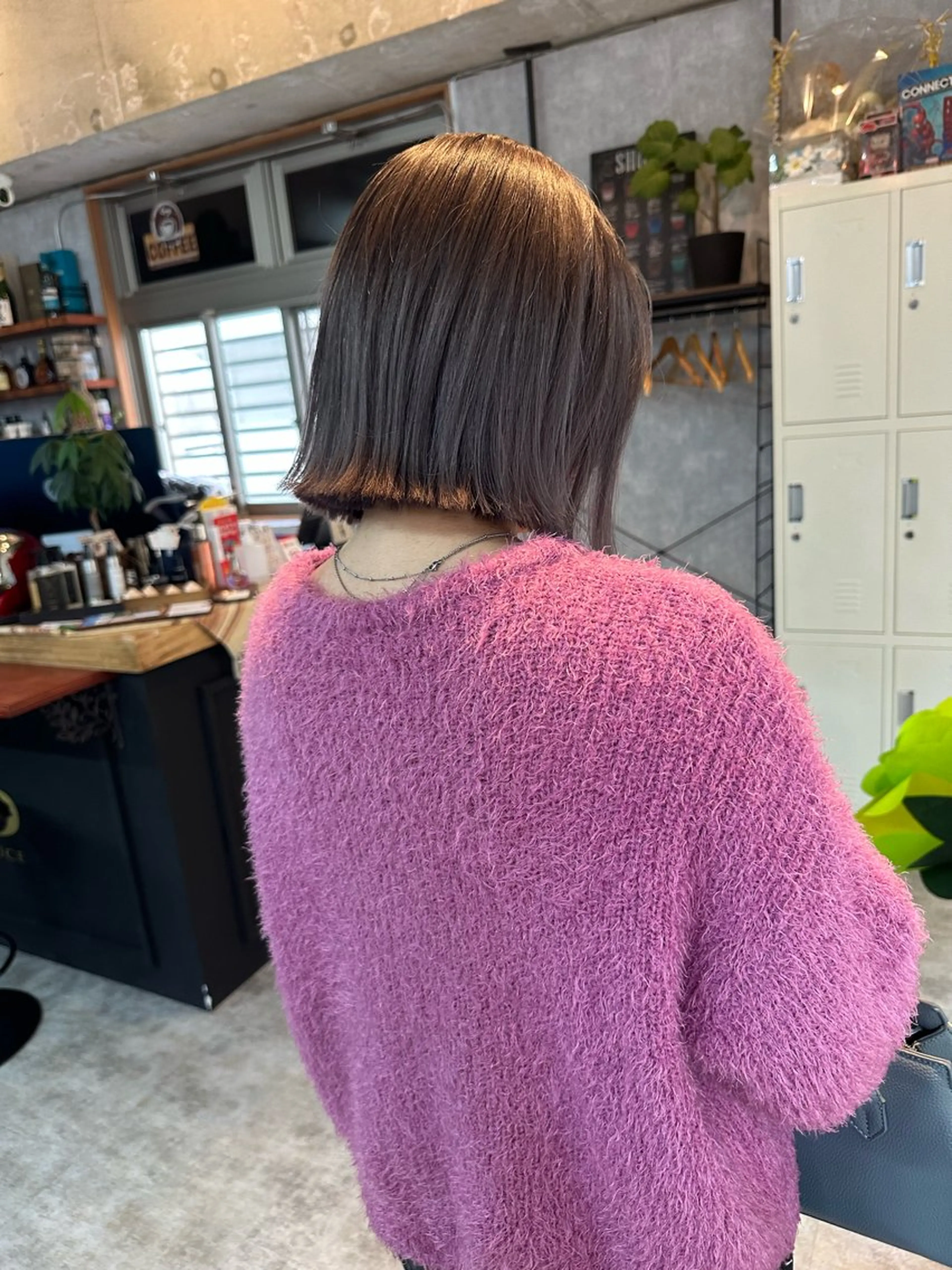 ショート 切りっぱなしボブ ショートボブ ハンサムショート 丸みショート ボブ カット ヘアカラー トリートメント モテ髪/ボブ/ショー ト/アダチフウトのヘアスタイル