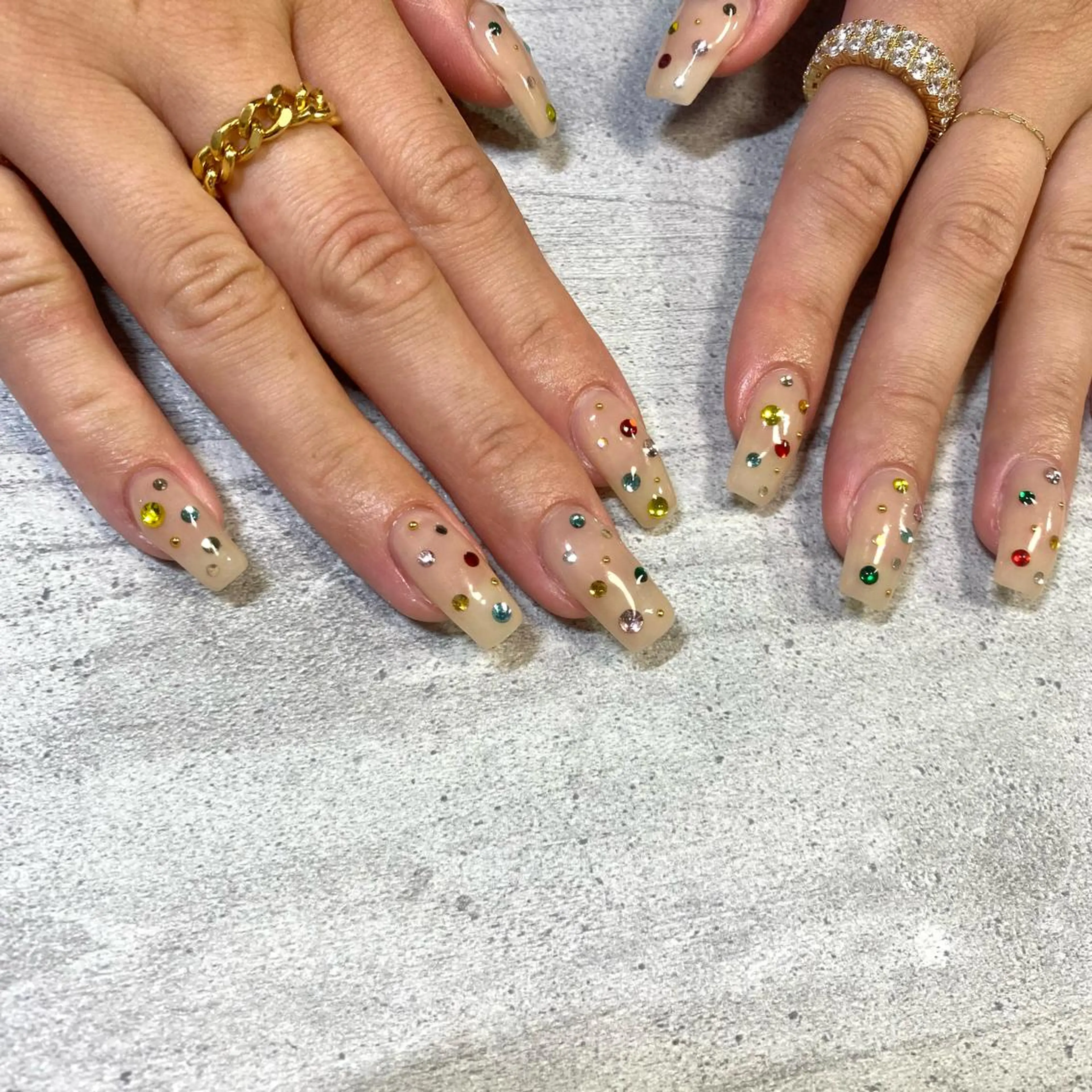 ショート カラー パーマ ヘアアレンジ メンズ キッズ ネイル マツエク・マツパ アイブロウ 眉カラー ストーンネイル ハンドネイル ハンドケア 今福鶴見ネイル 8(ｴｲﾄ)のネイルデザイン