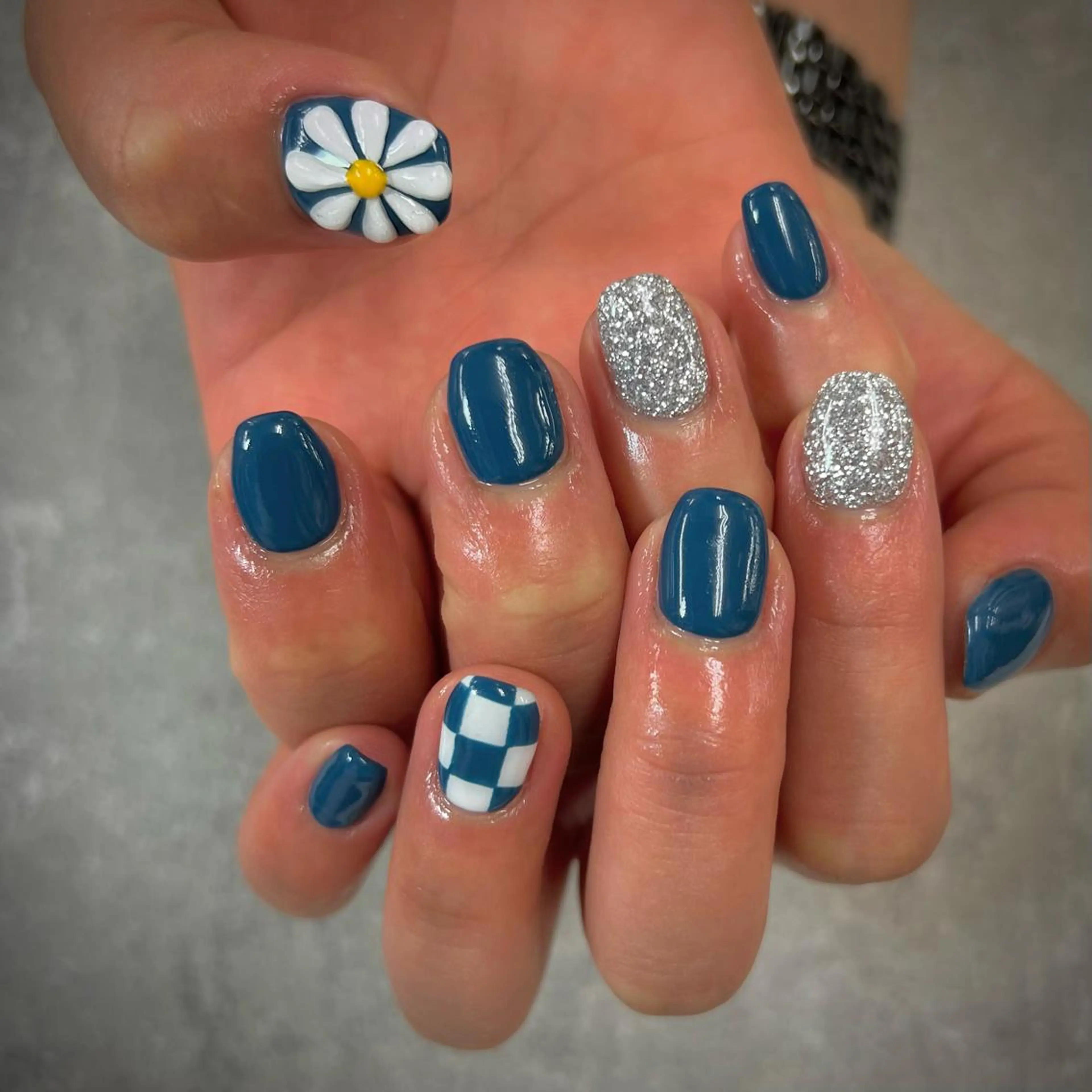 ネイル フラワーネイル フットネイル フレンチネイル グラデーション キラキラネイル ハンドネイル YAGAWA NAOのネイルデザイン