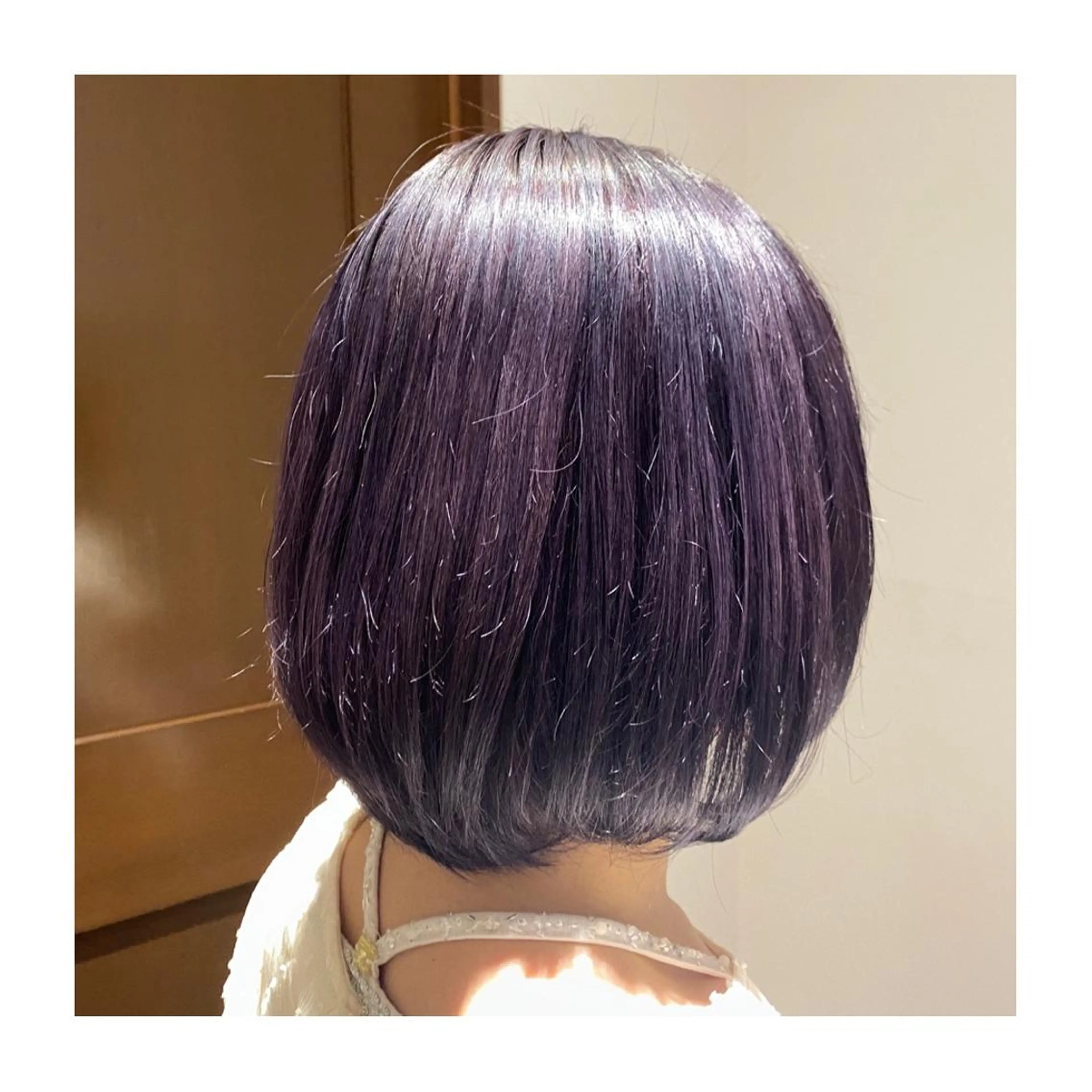 ショート カラー ディープラベンダー ラベンダーカラー ボブ 小國 綾かのヘアスタイル