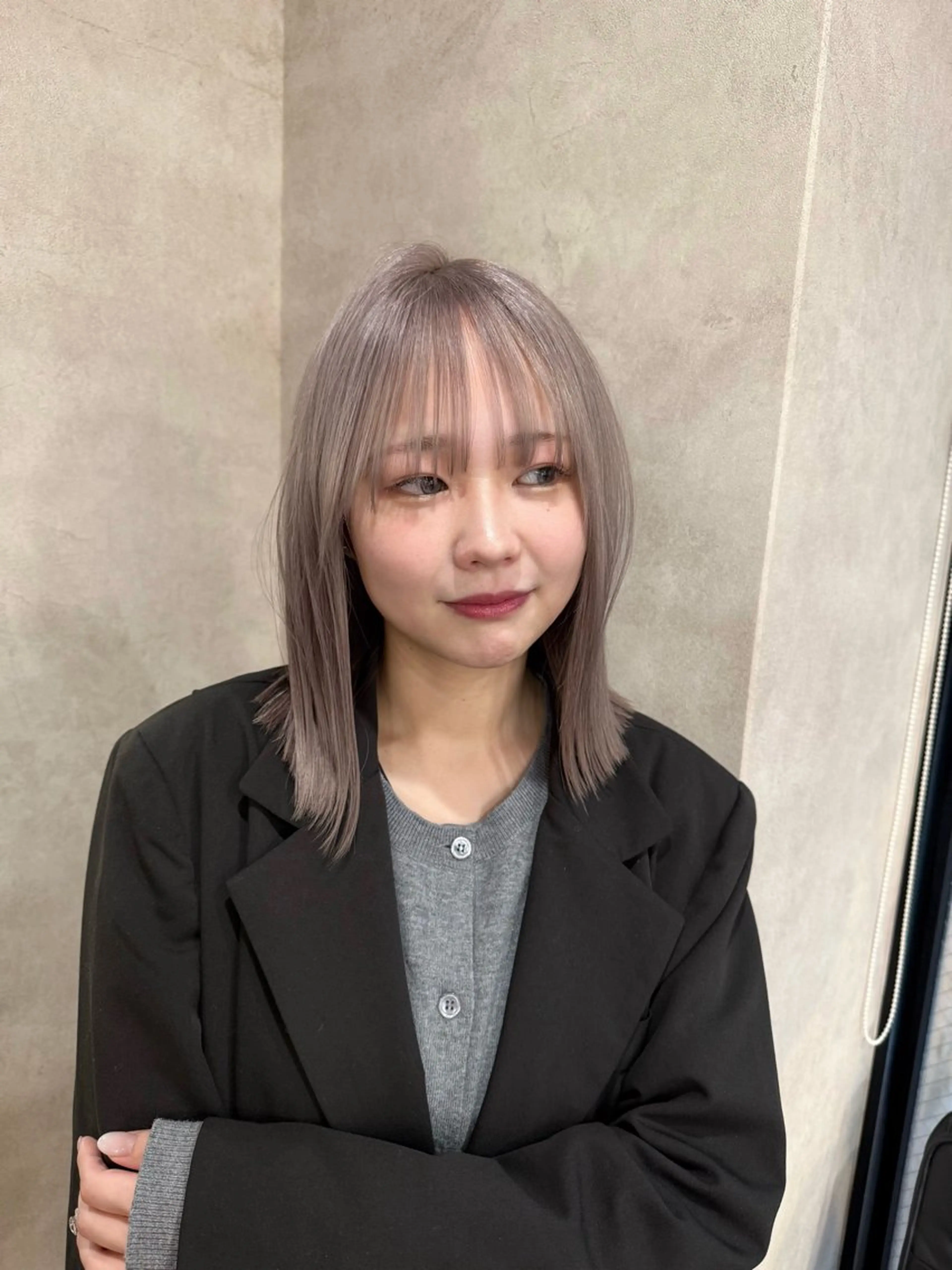 ミディアム カラー ハイトーンカラー ヘアカラー トリートメント RIENS / ayu ♡のヘアスタイル