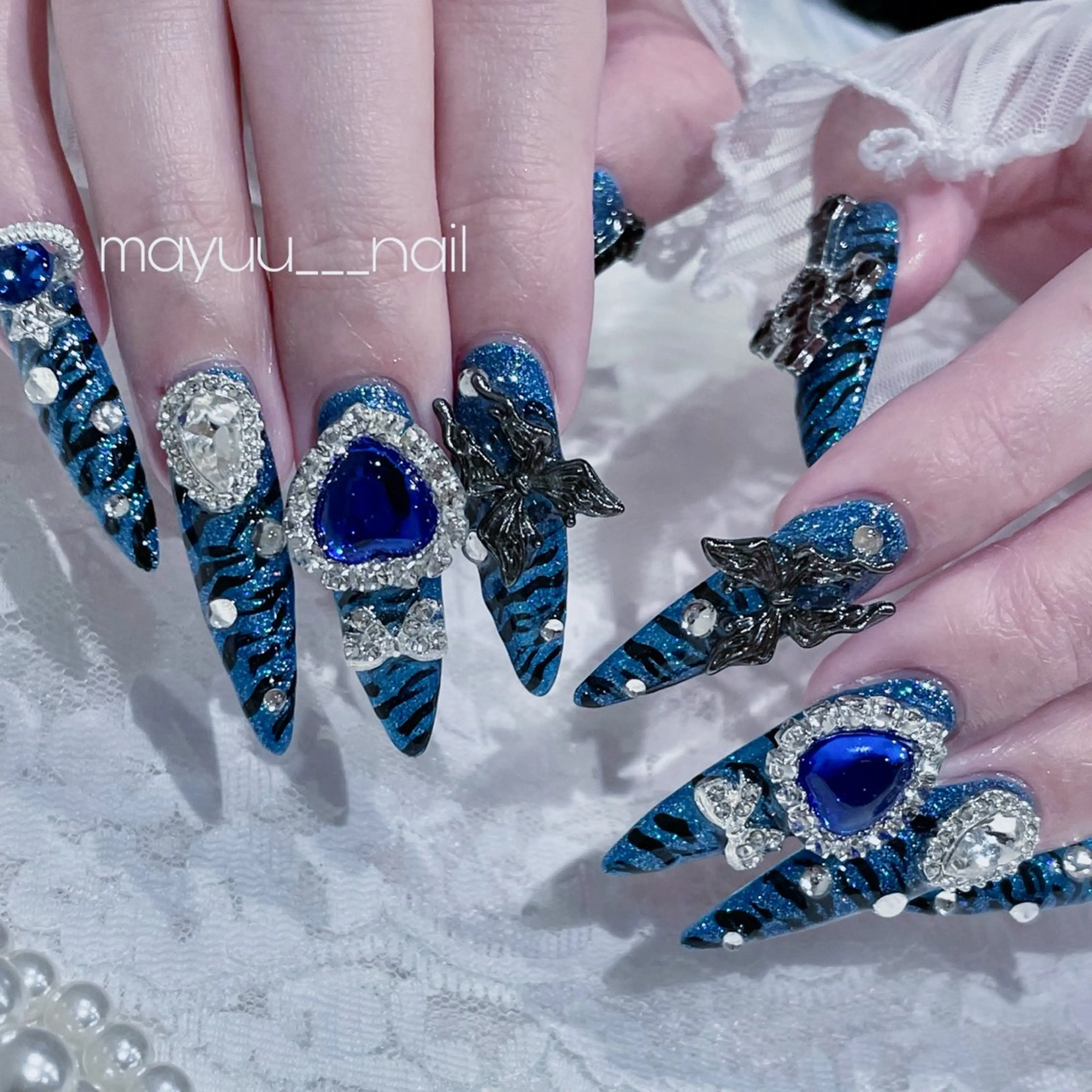 ネイル 🎀 Mayu 🎀痛ネイルのネイルデザイン